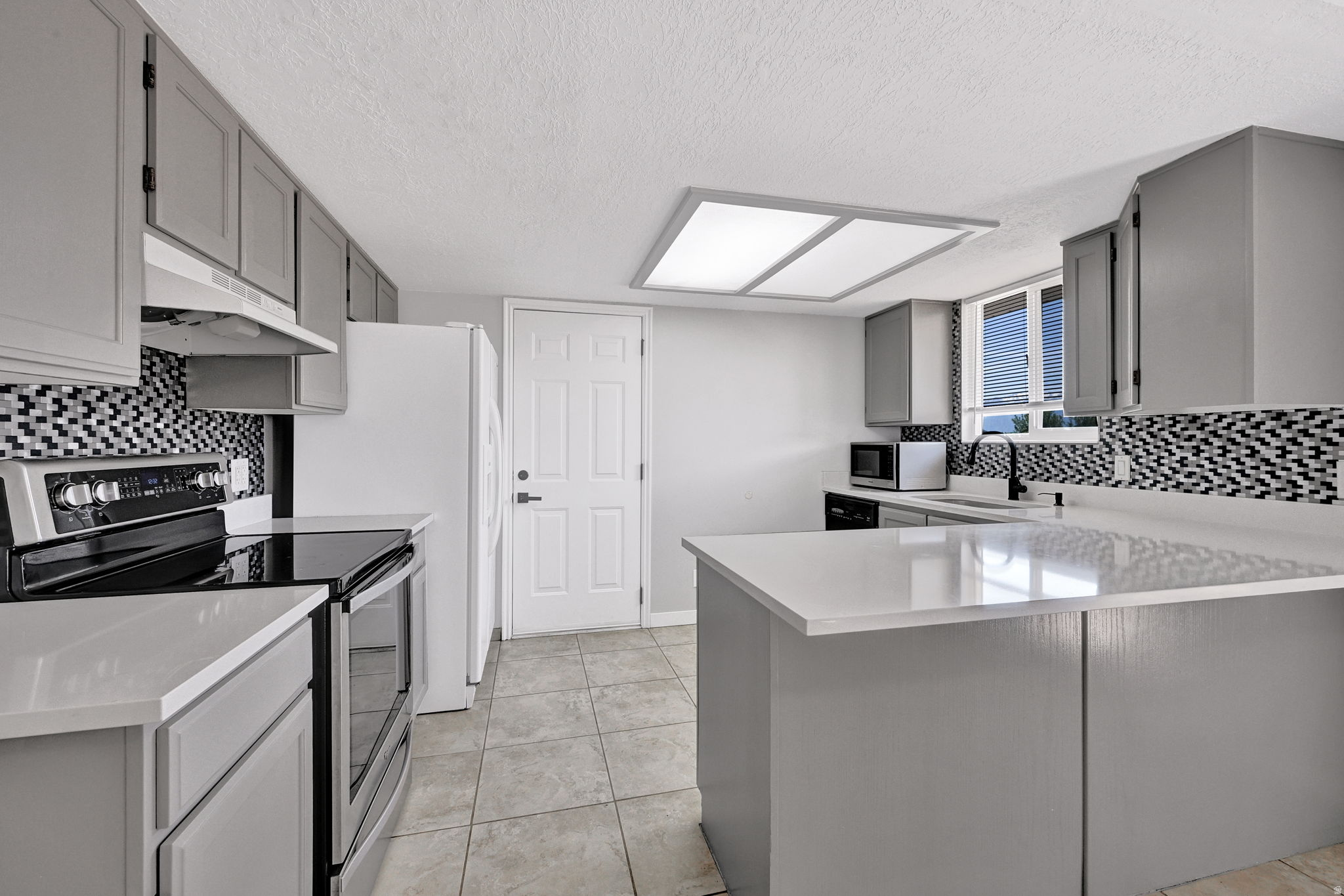 JORDAN HIGHLANDS - Residential