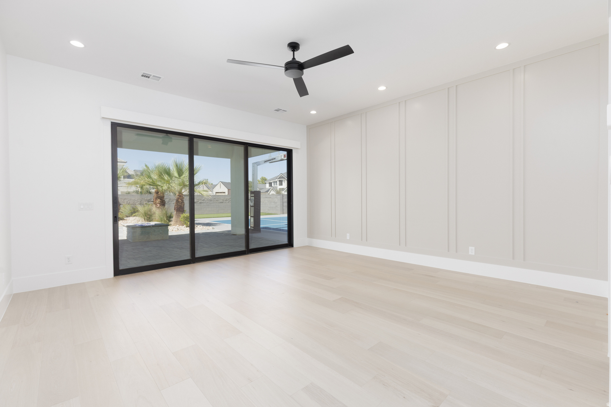 QUEENSRIDGE 3 - Residential
