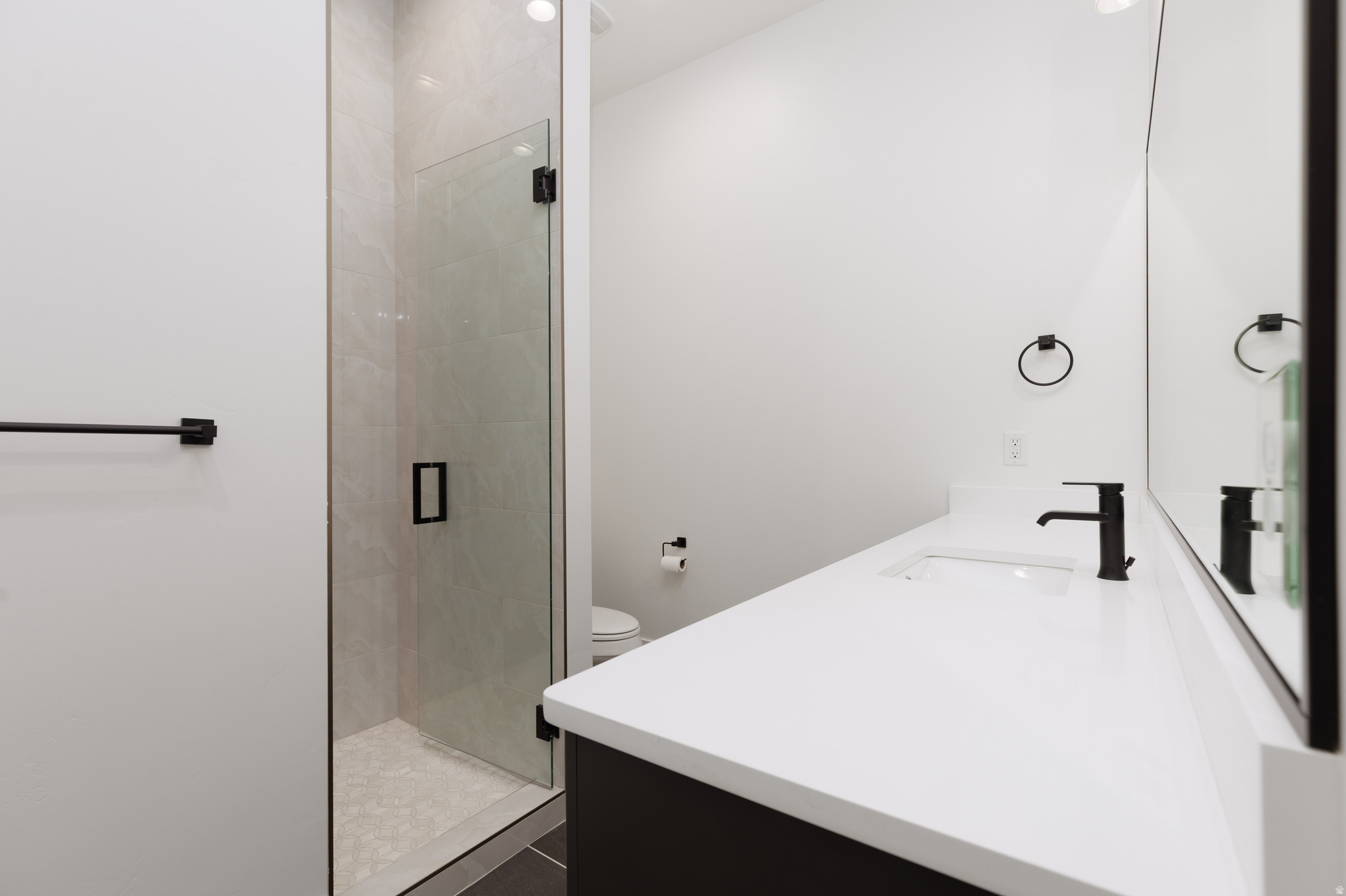 QUEENSRIDGE 3 - Residential