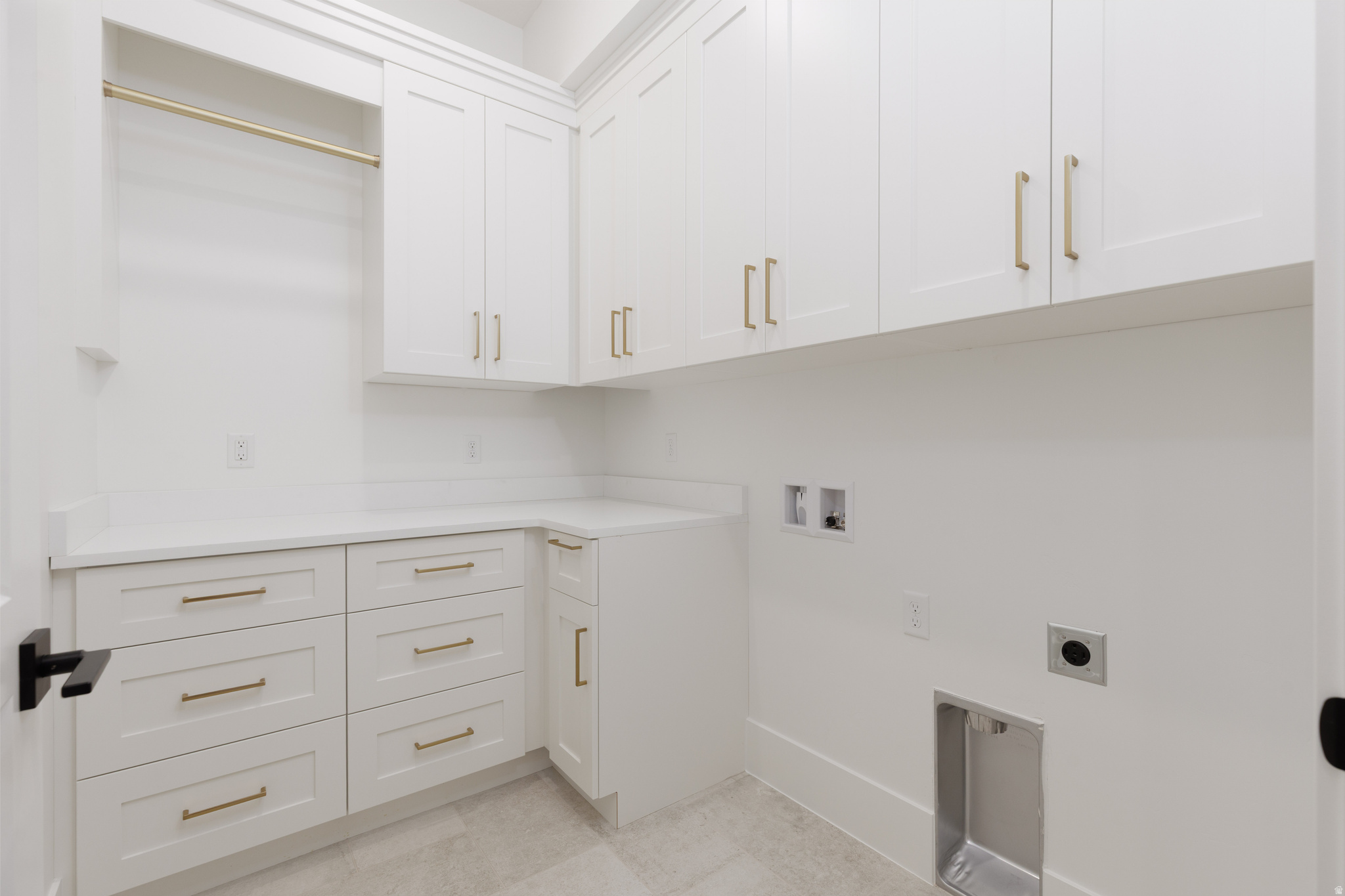 QUEENSRIDGE 3 - Residential