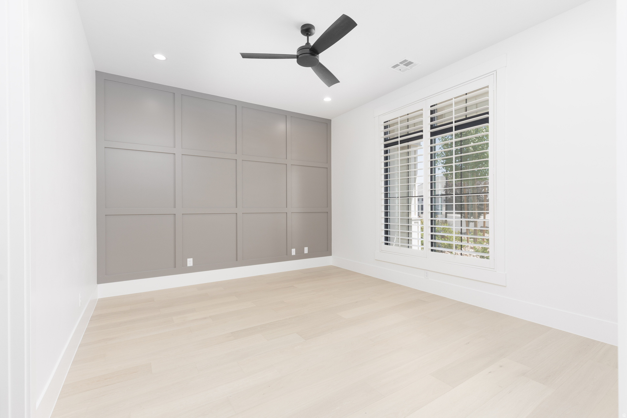 QUEENSRIDGE 3 - Residential