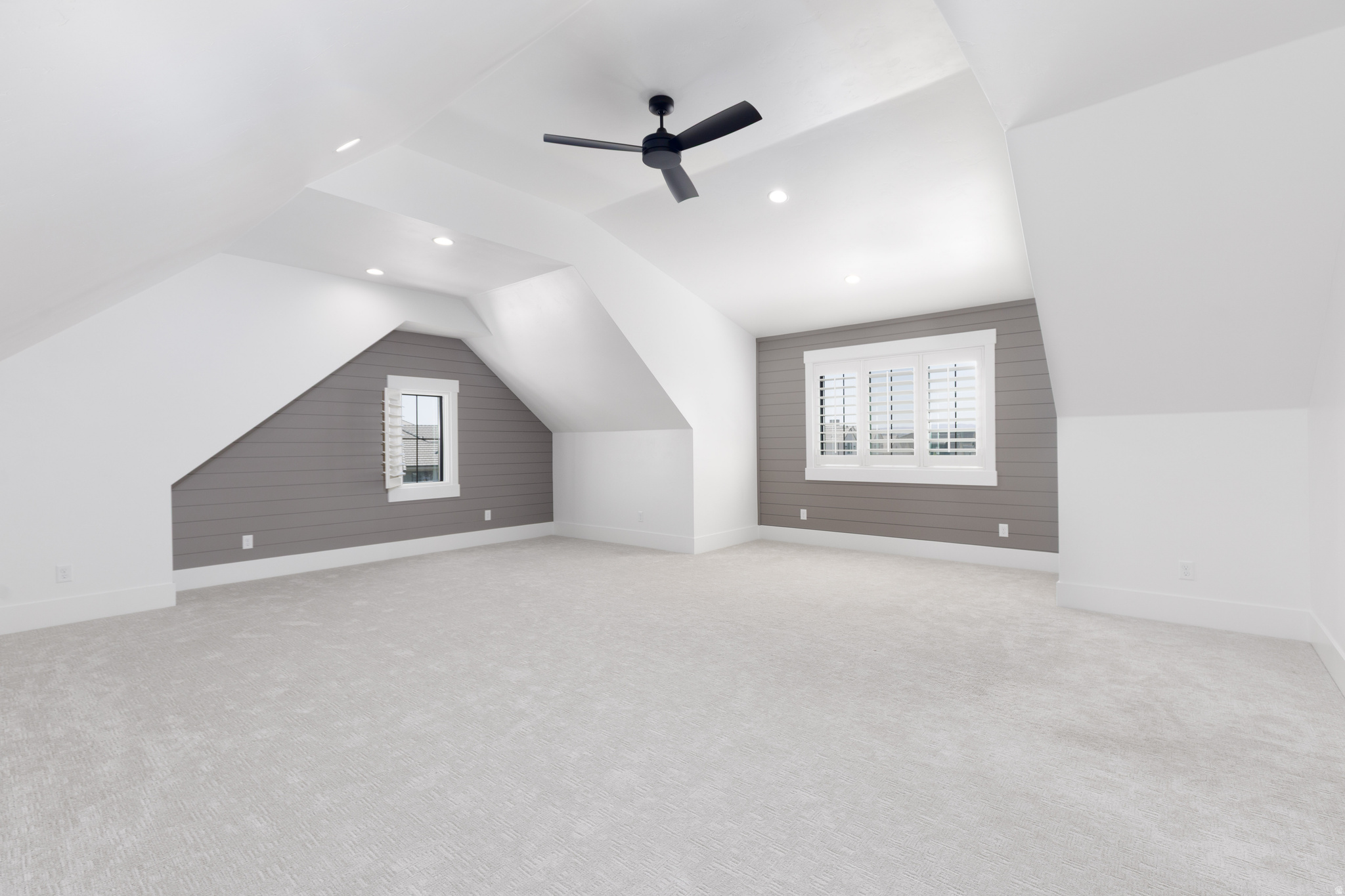 QUEENSRIDGE 3 - Residential