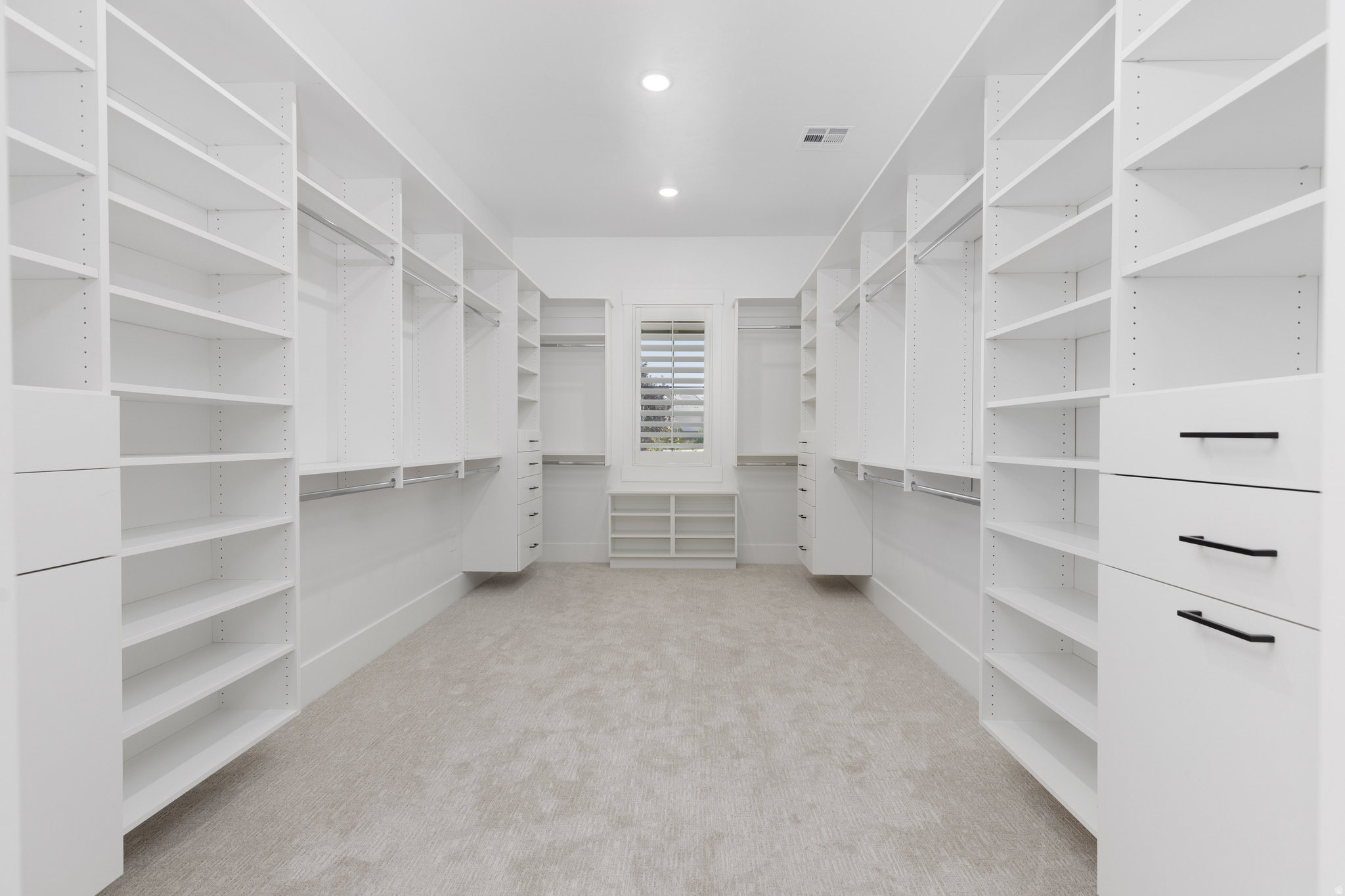 QUEENSRIDGE 3 - Residential