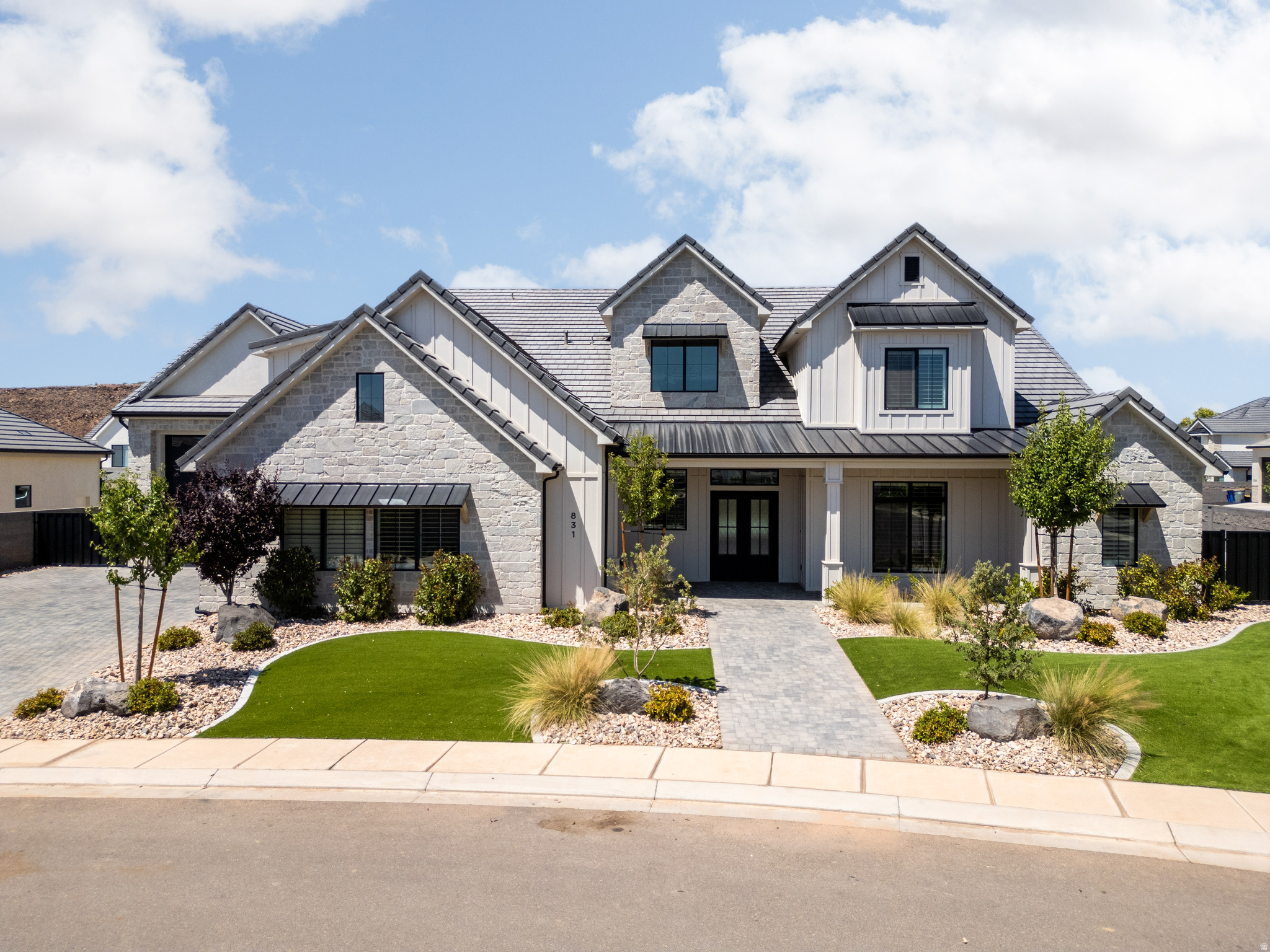 QUEENSRIDGE 3 - Residential