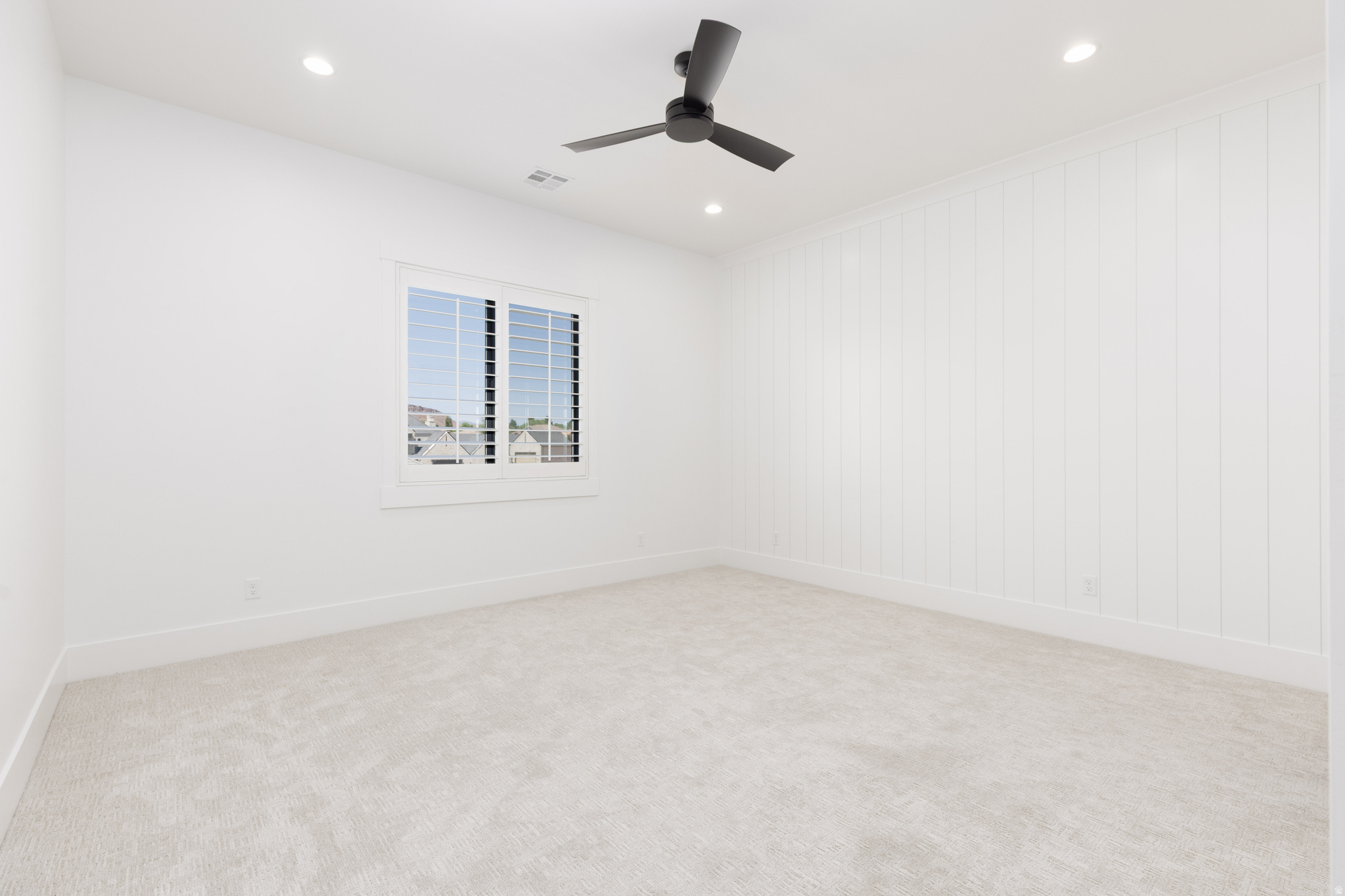 QUEENSRIDGE 3 - Residential