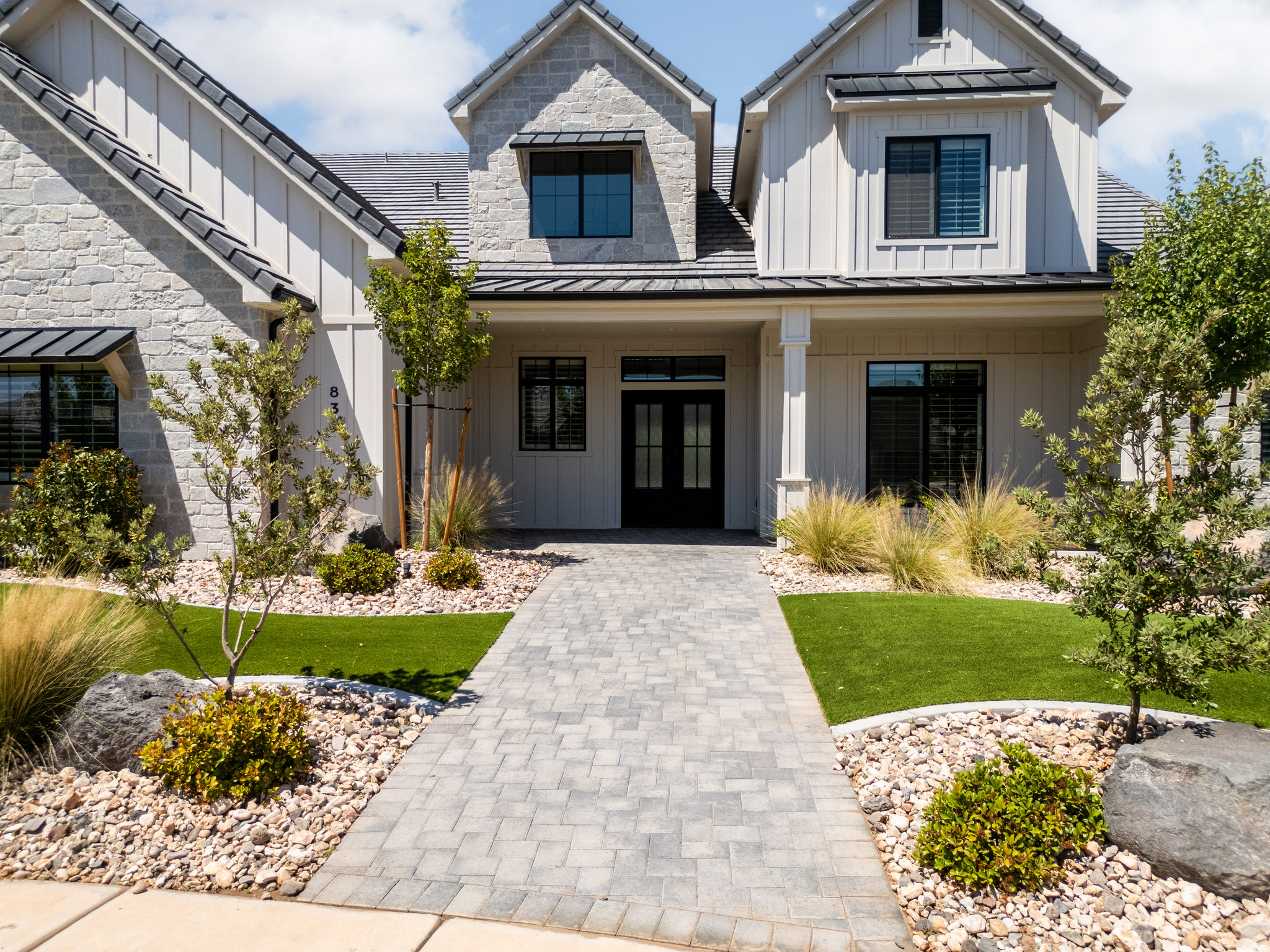 QUEENSRIDGE 3 - Residential