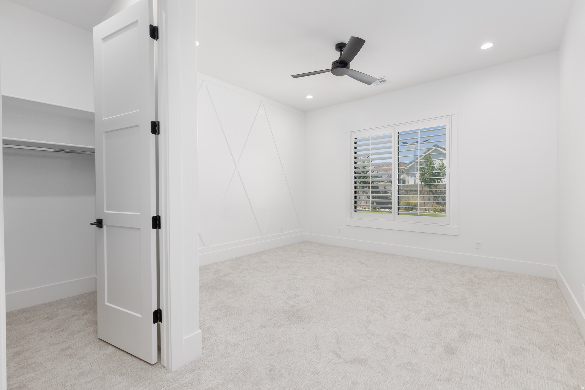 QUEENSRIDGE 3 - Residential