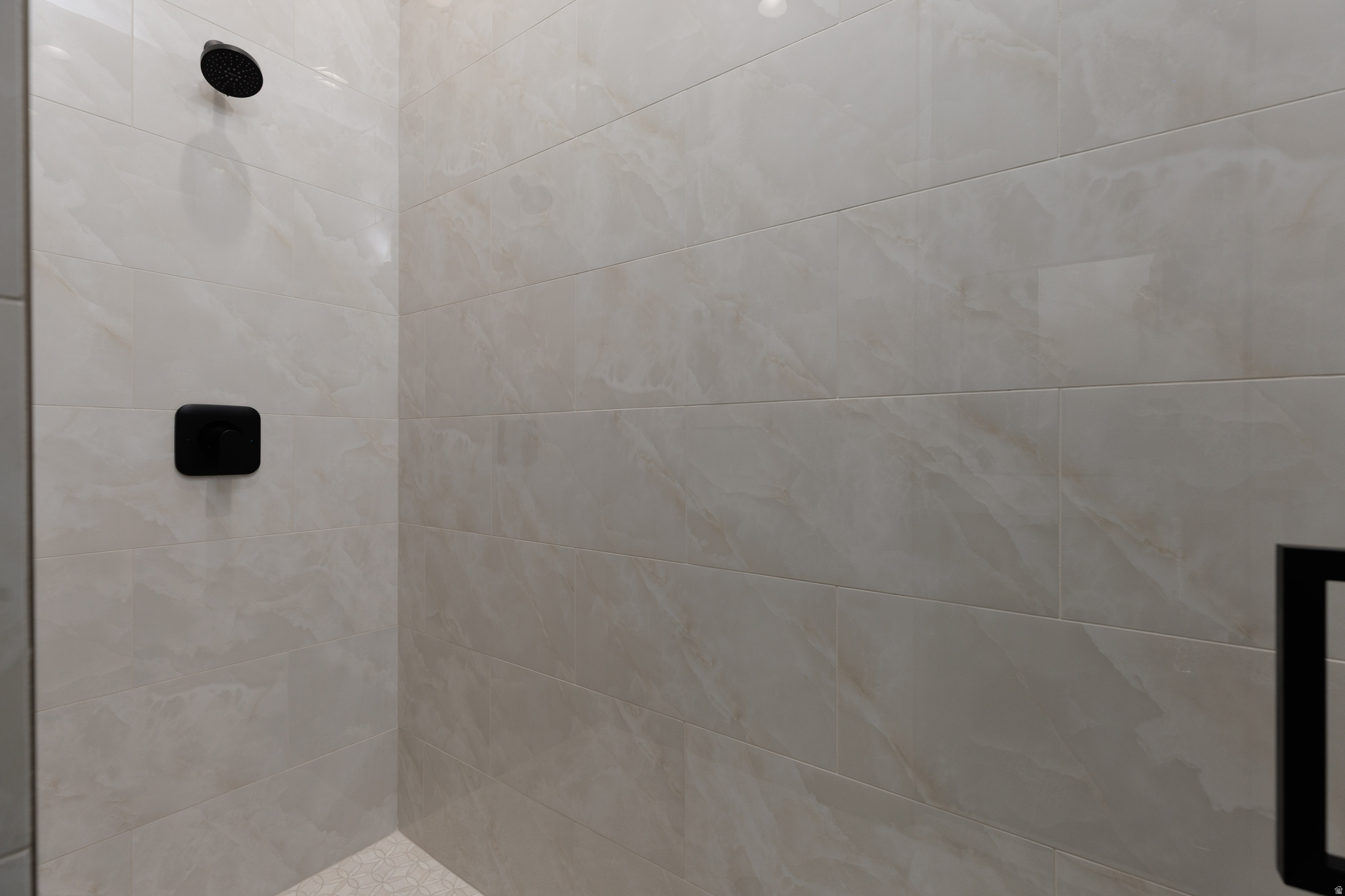 QUEENSRIDGE 3 - Residential