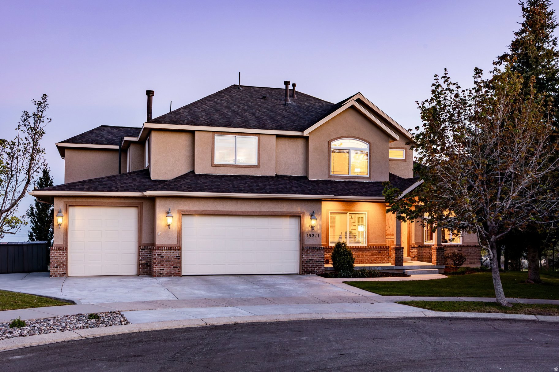 OAK VISTA - Residential