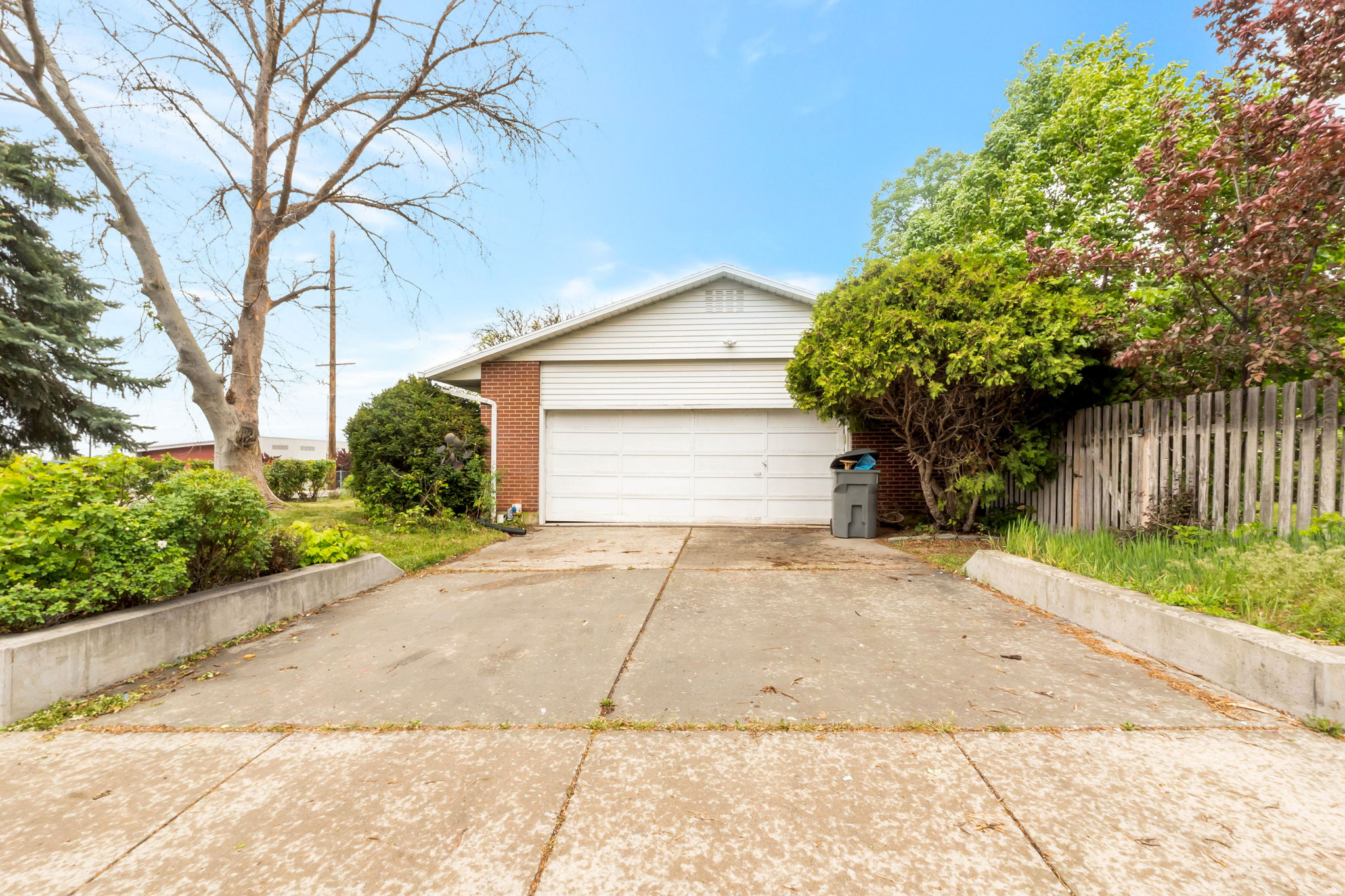 ROXBURY - Residential
