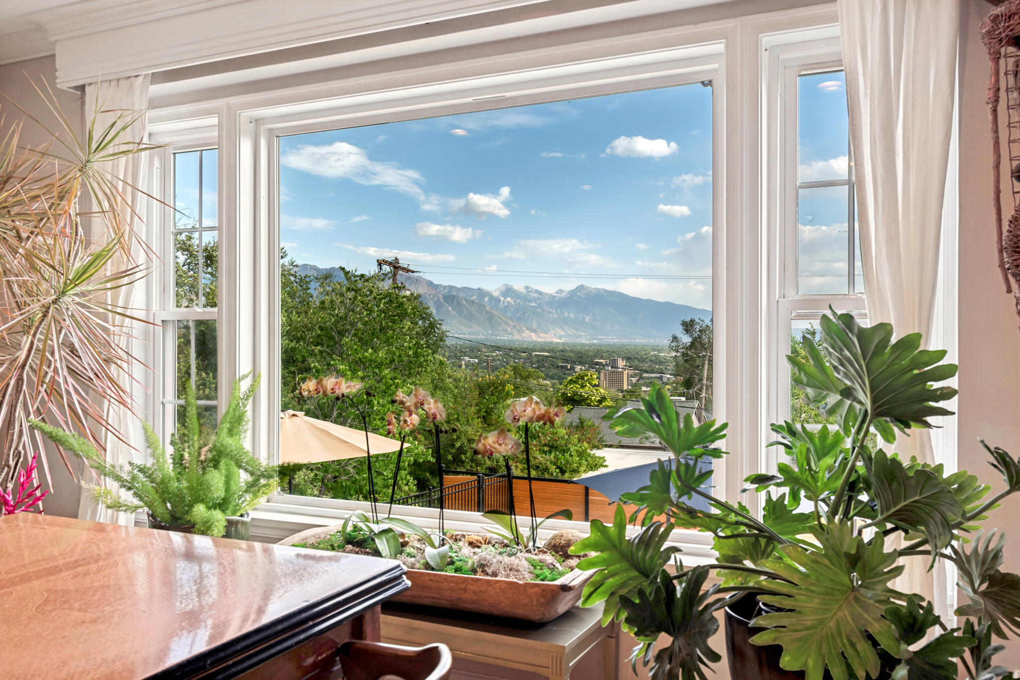 THE AVENUES - Residential
