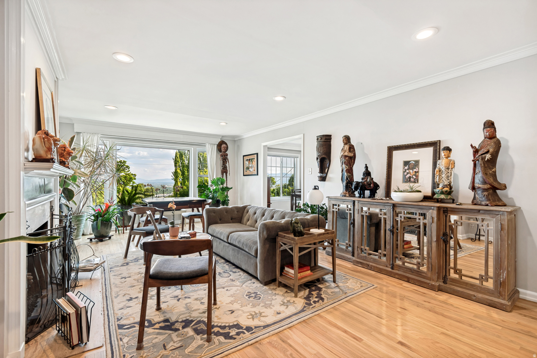 THE AVENUES - Residential