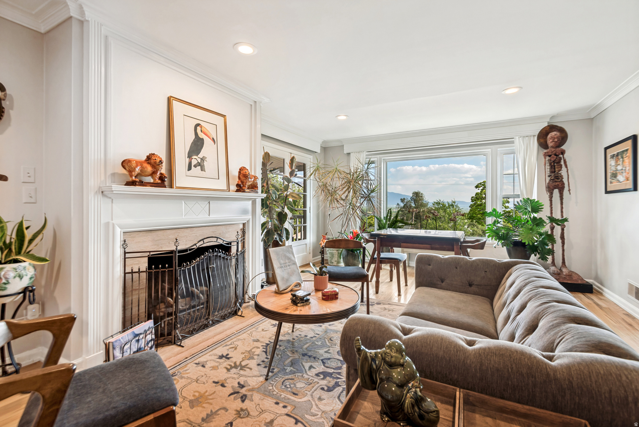 THE AVENUES - Residential