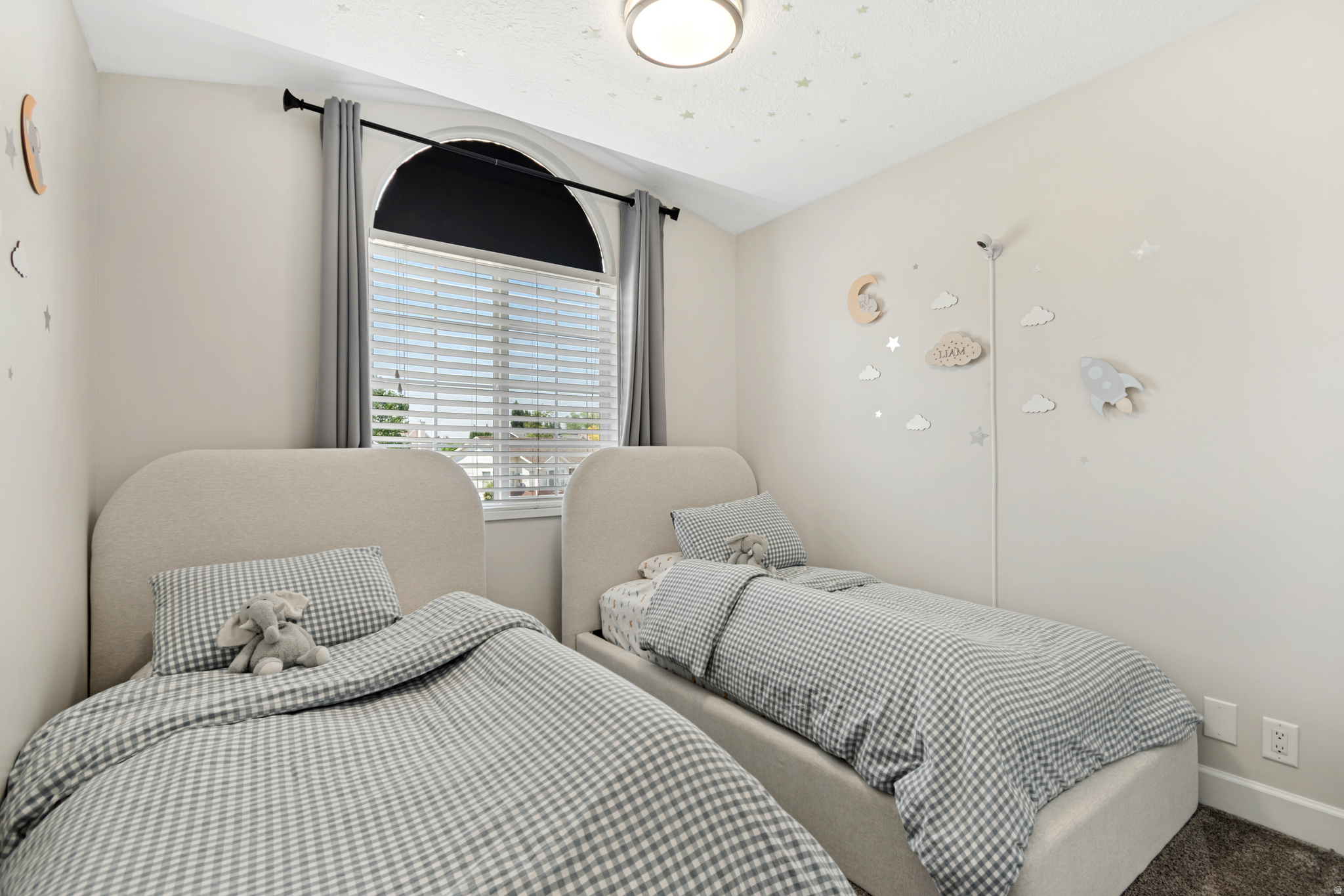 TIFFANY PLACE - Residential