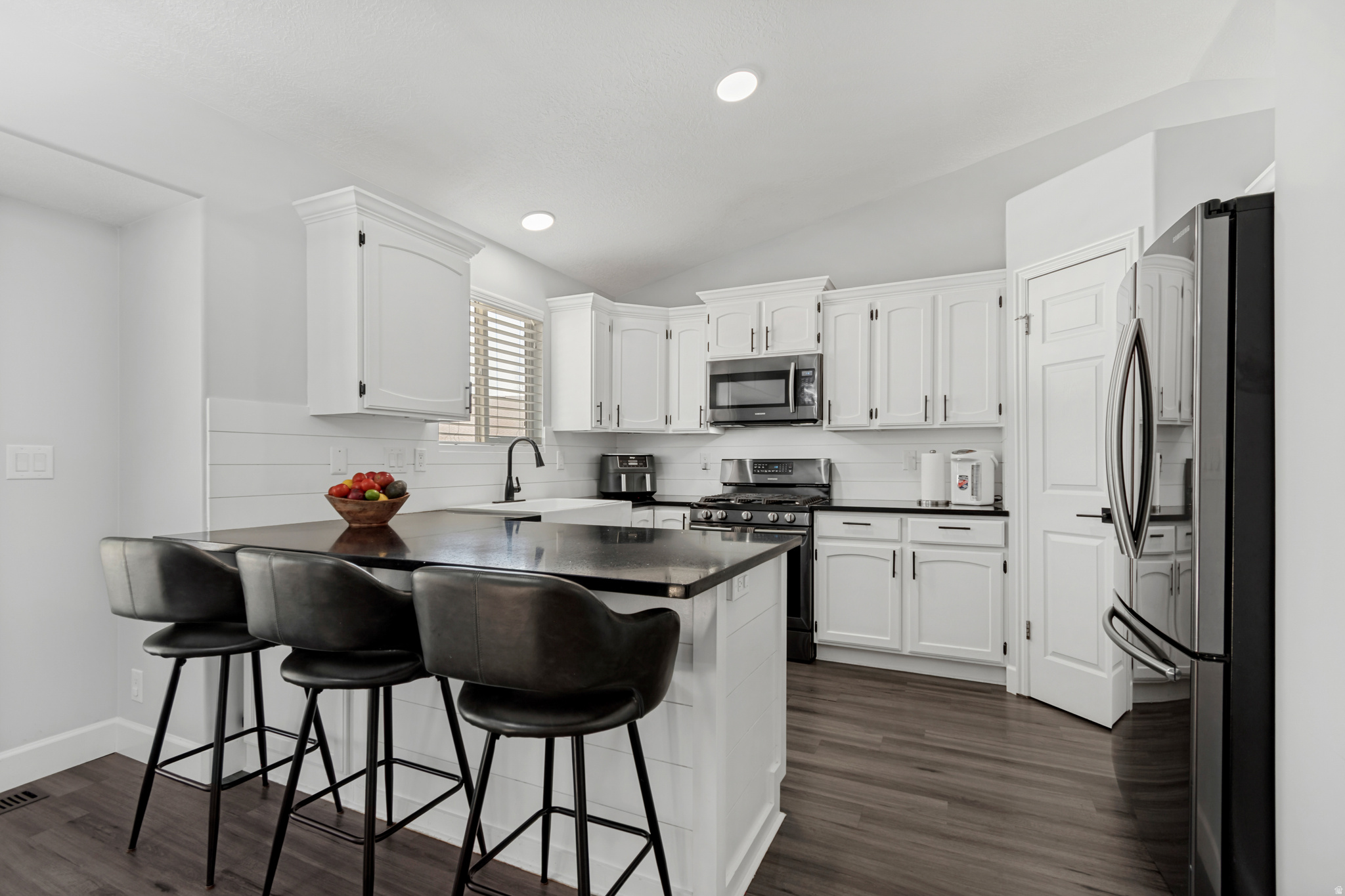 TIFFANY PLACE - Residential