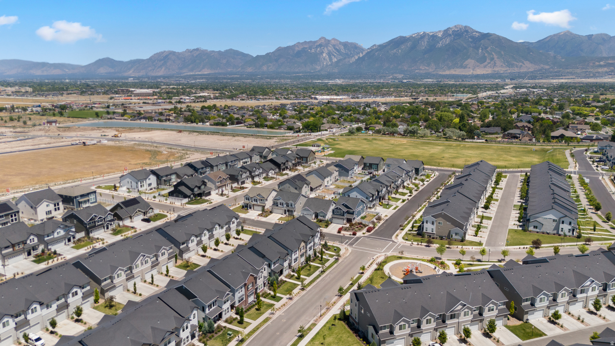 MOUNTAIN RIDGE - Residential