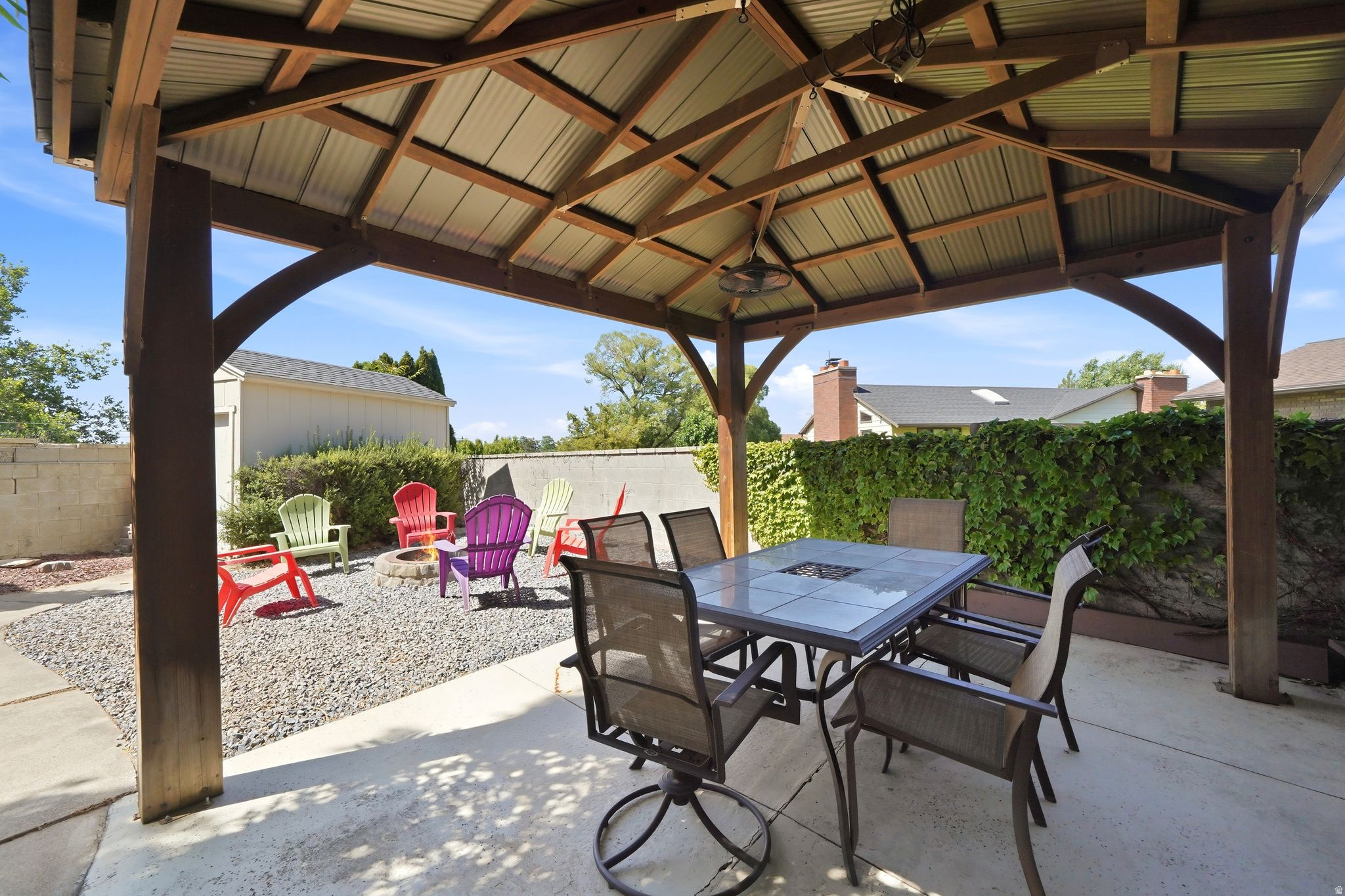 FAIRFIELD FARMS - Residential