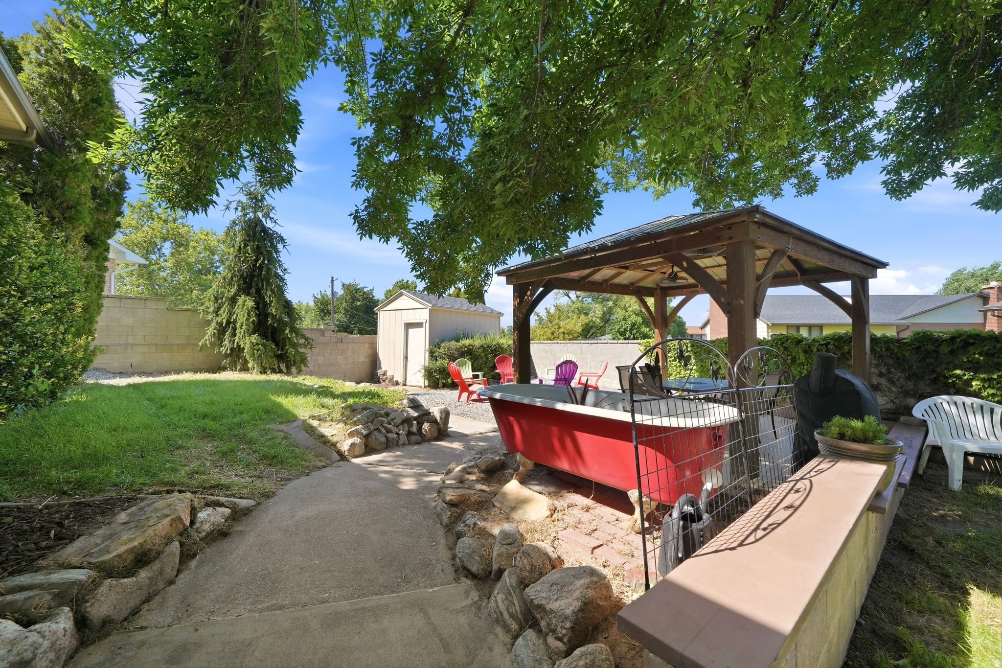 FAIRFIELD FARMS - Residential