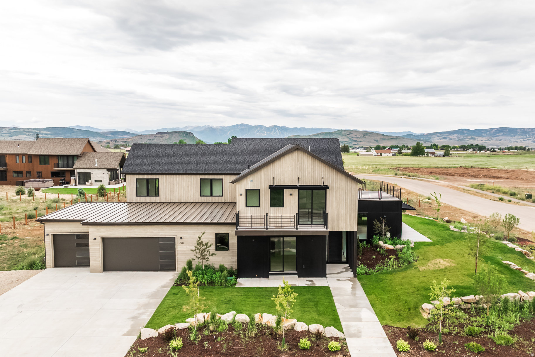 FRONTIER ACRES - Residential