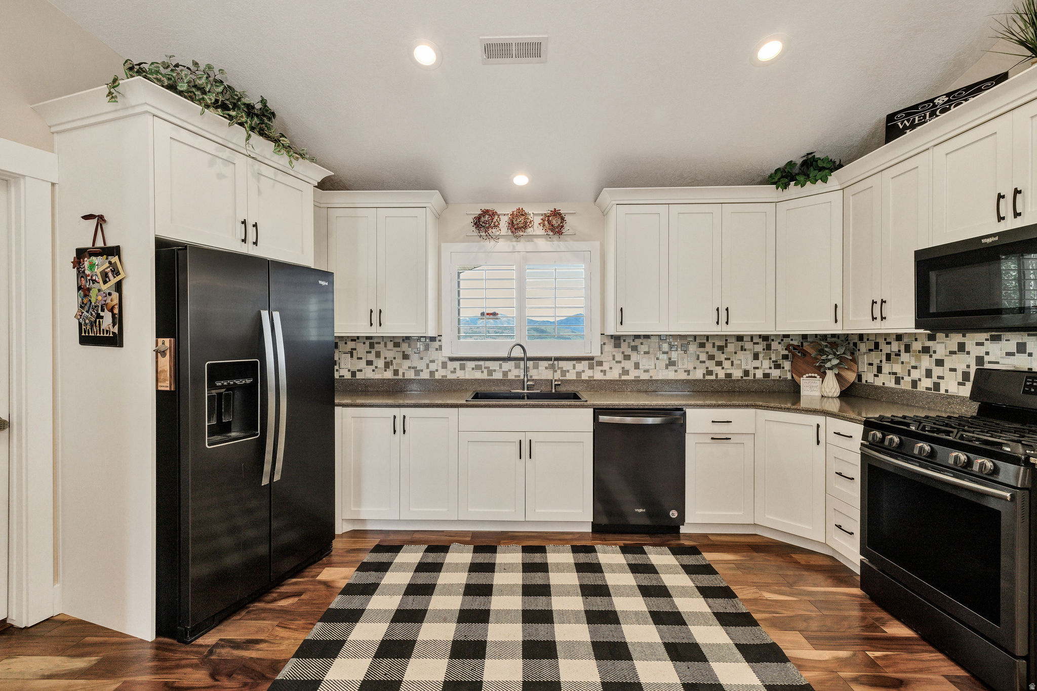 PARADISE HILLS SMALL SUBDIVISON, LOT 3 - Residential