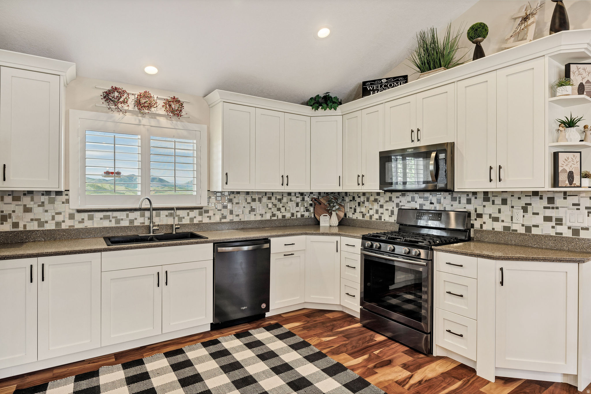 PARADISE HILLS SMALL SUBDIVISON, LOT 3 - Residential
