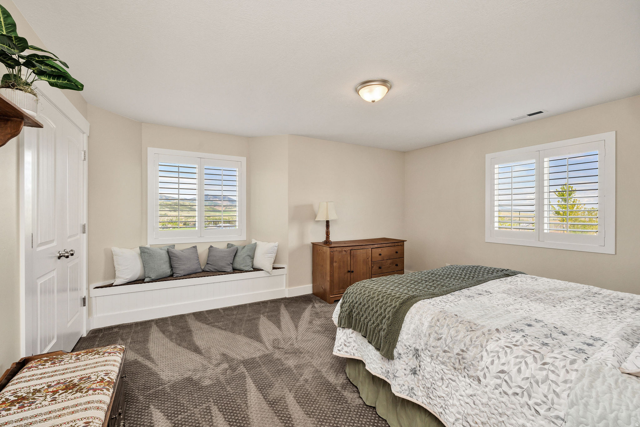PARADISE HILLS SMALL SUBDIVISON, LOT 3 - Residential