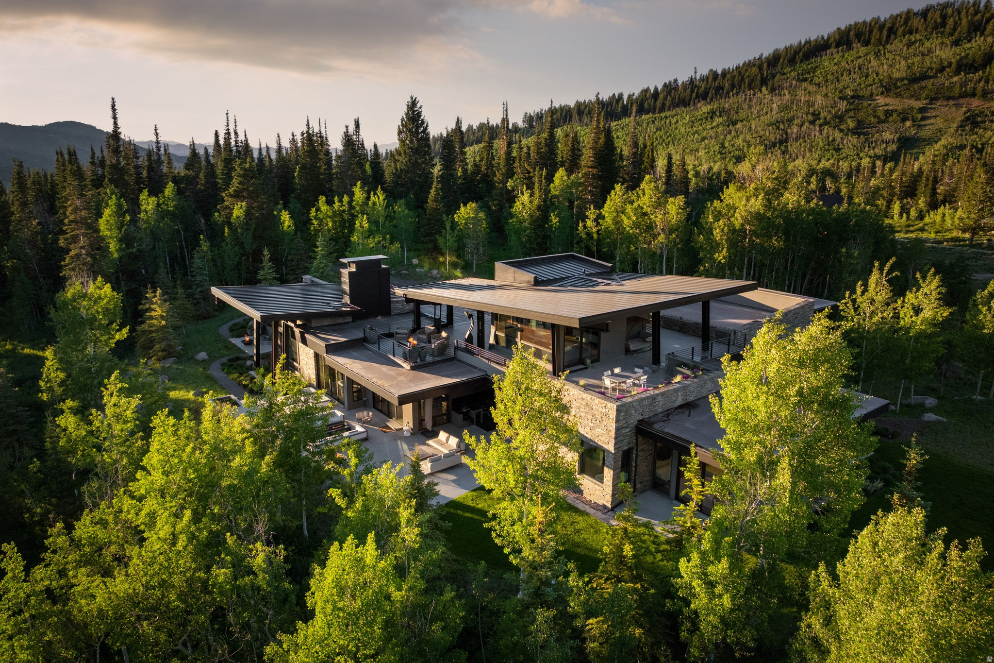 COLONY @WHITE PINE - Residential