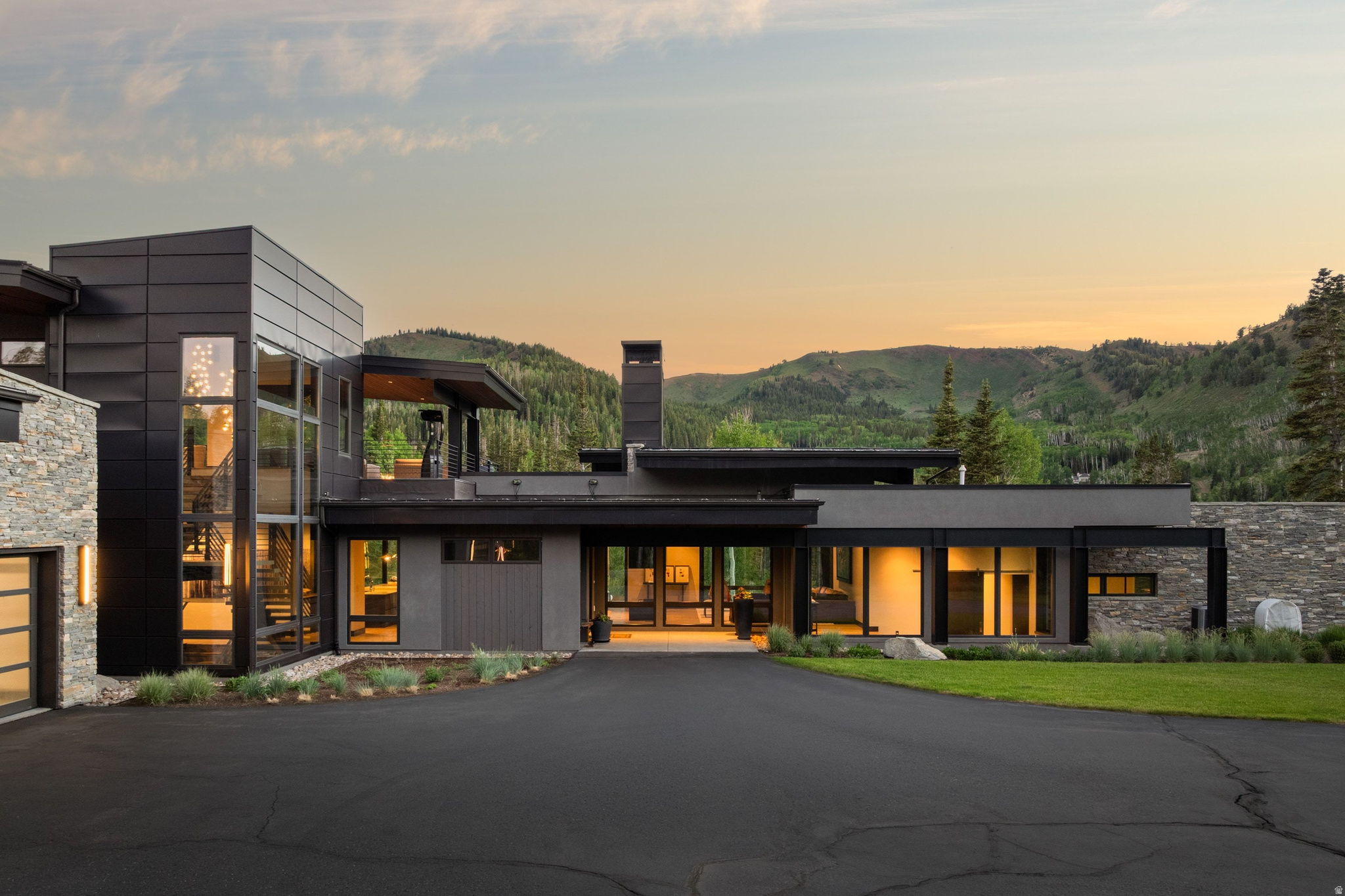 COLONY @WHITE PINE - Residential