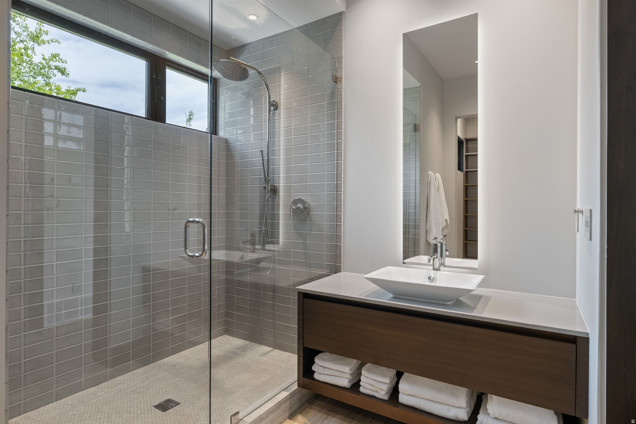 COLONY @WHITE PINE - Residential