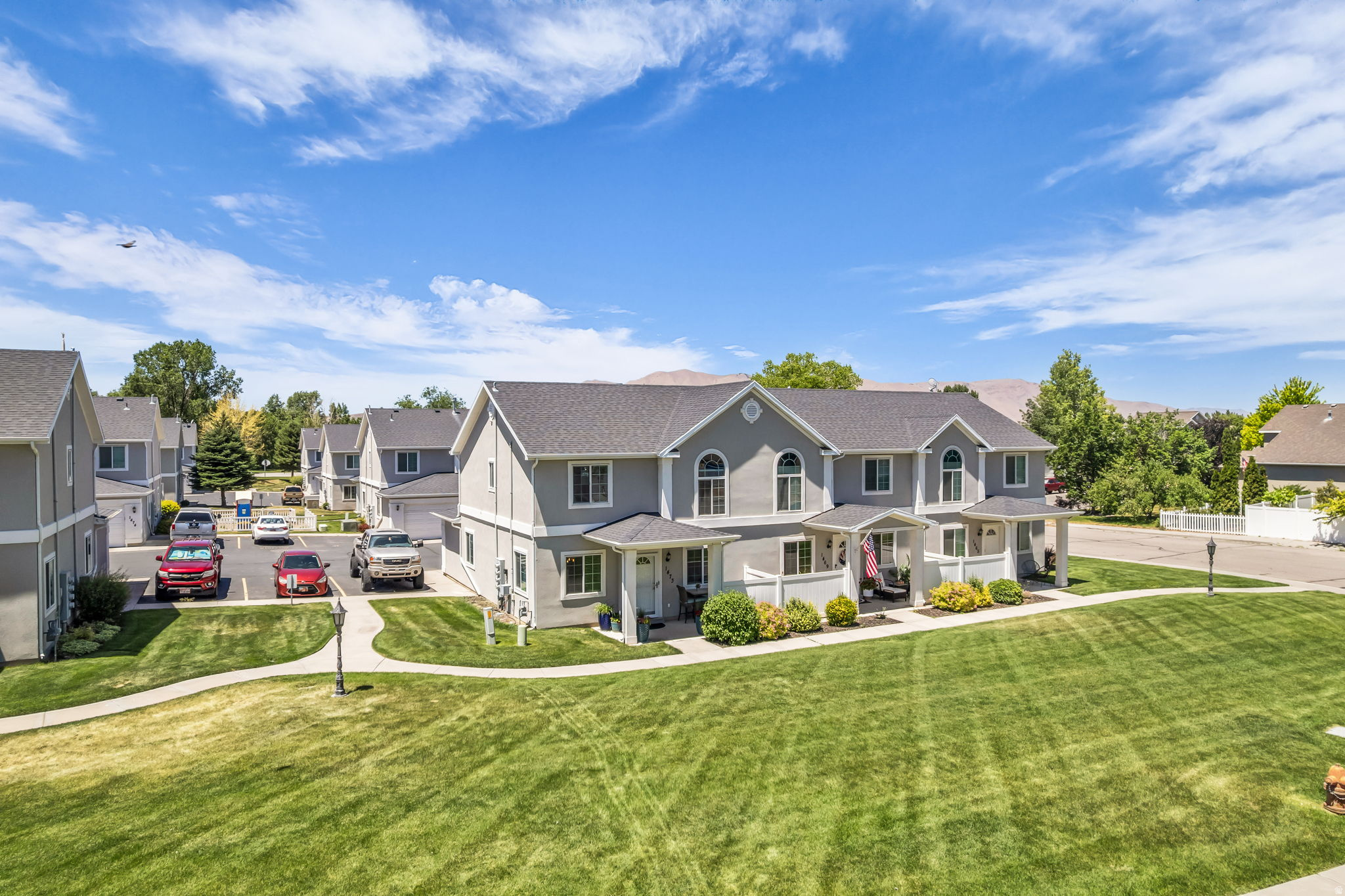 BROOKSIDE - Residential