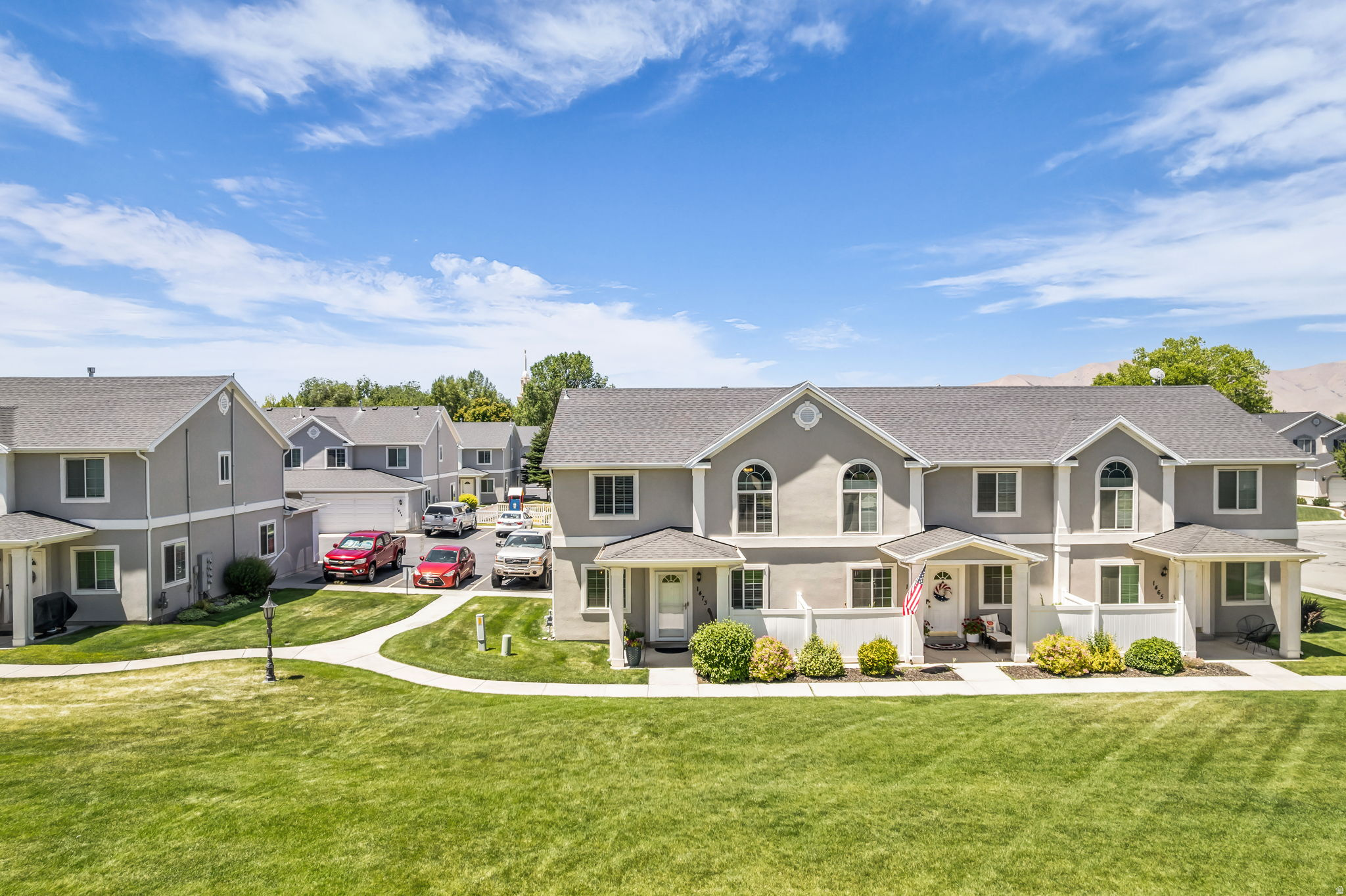 BROOKSIDE - Residential