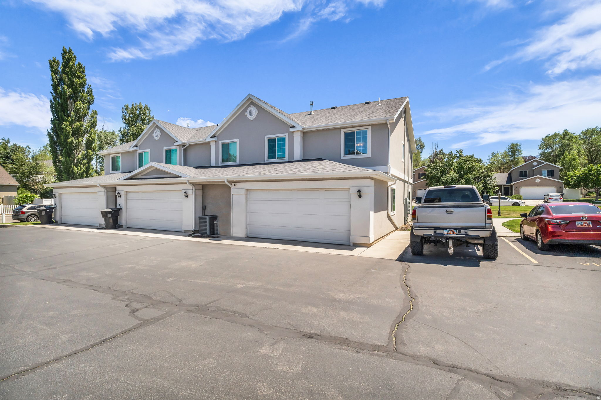 BROOKSIDE - Residential