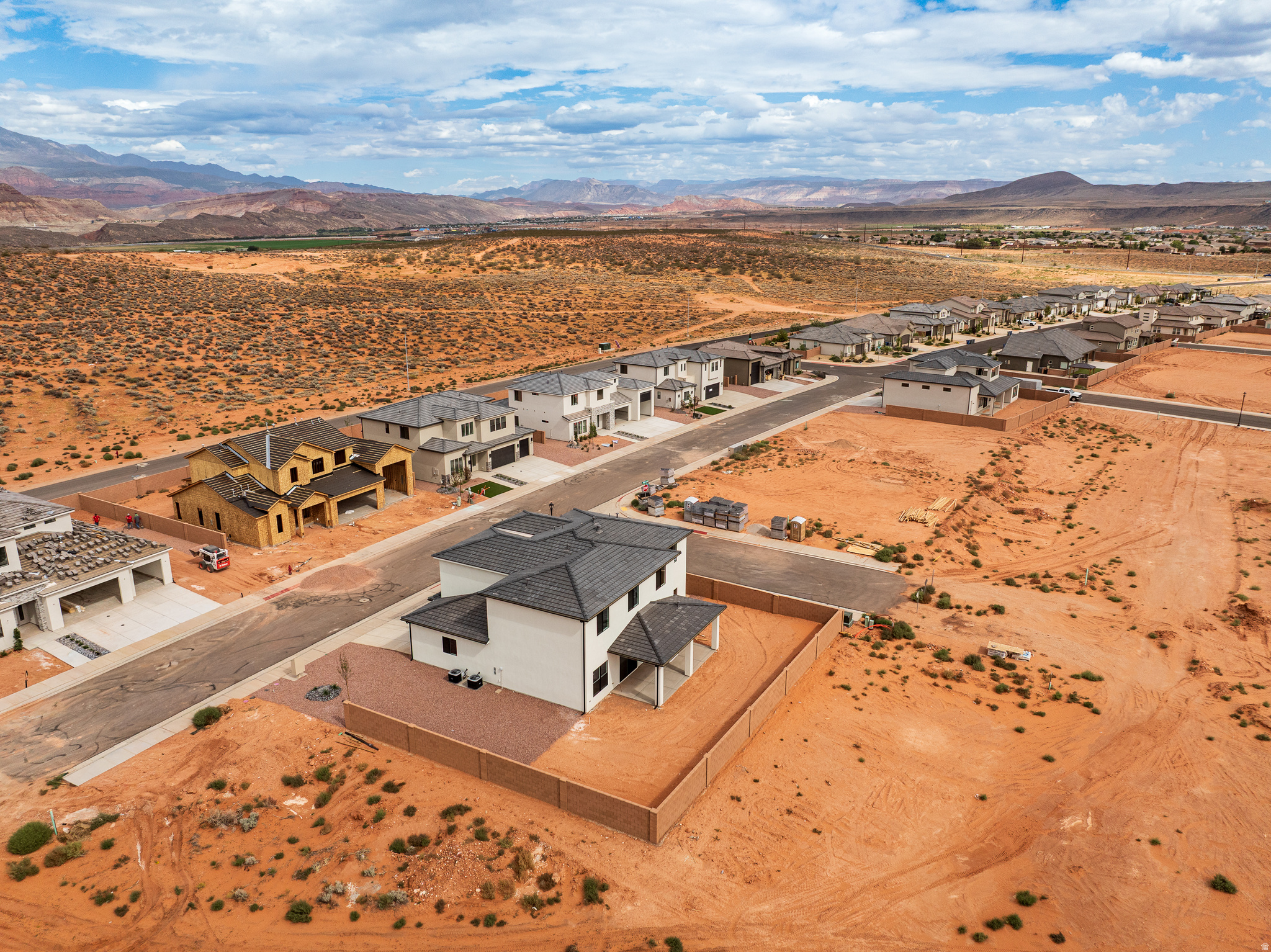 RED SANDS - Residential