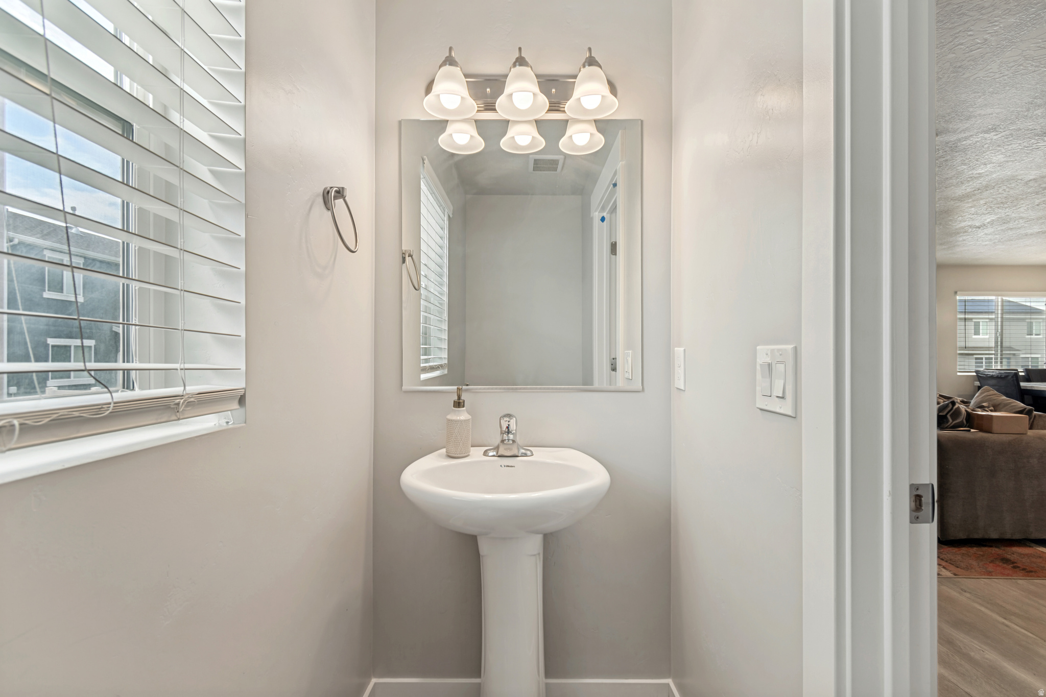 HAMPTONS - Residential