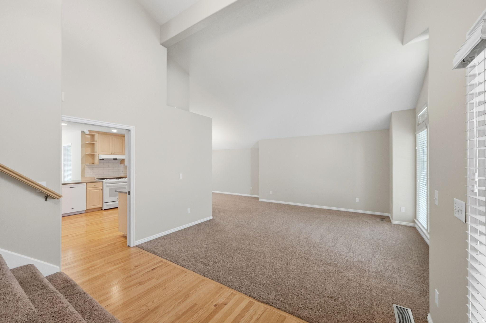 MILL HOLLOW ESTATES - Residential