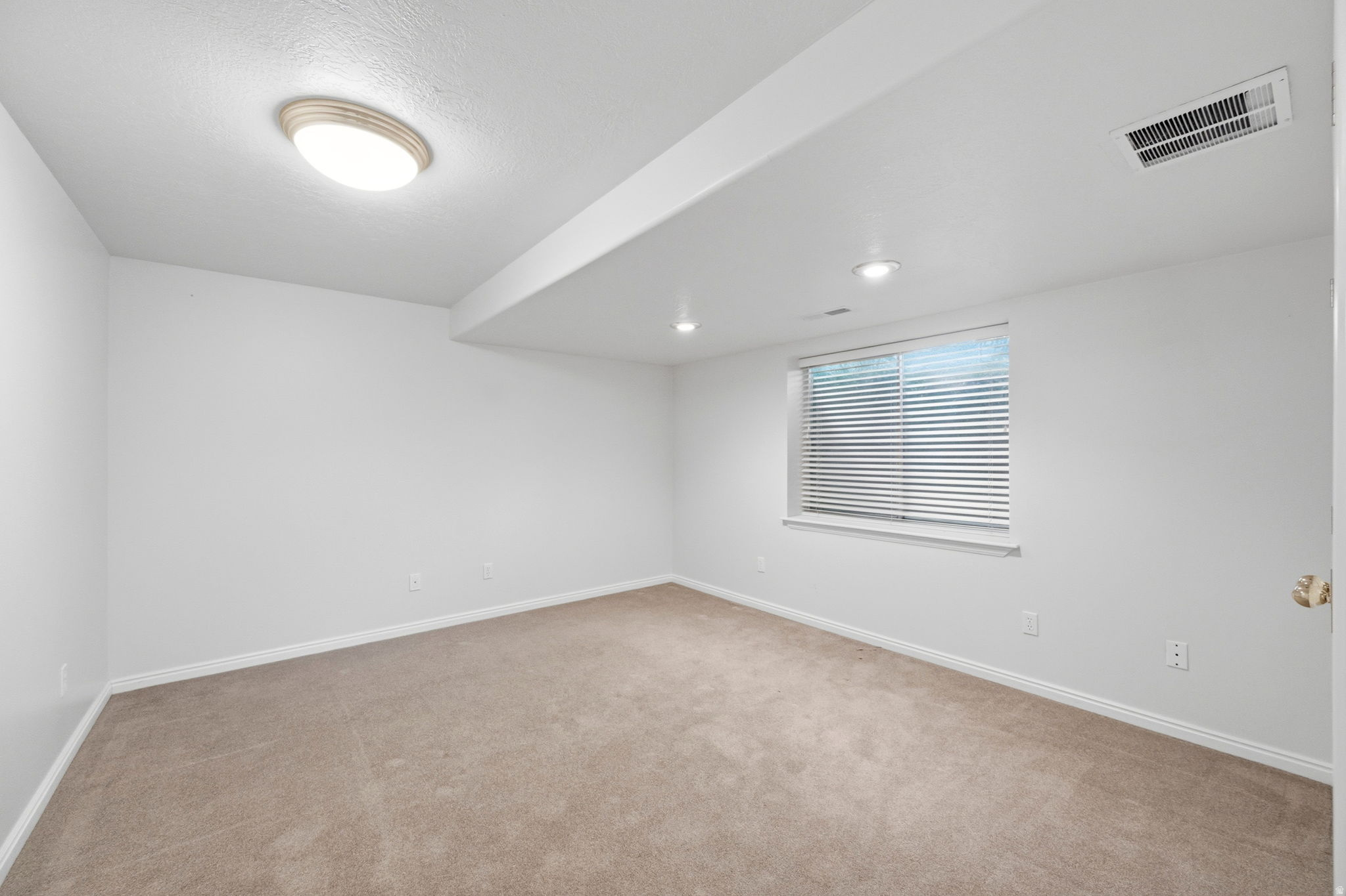 MILL HOLLOW ESTATES - Residential