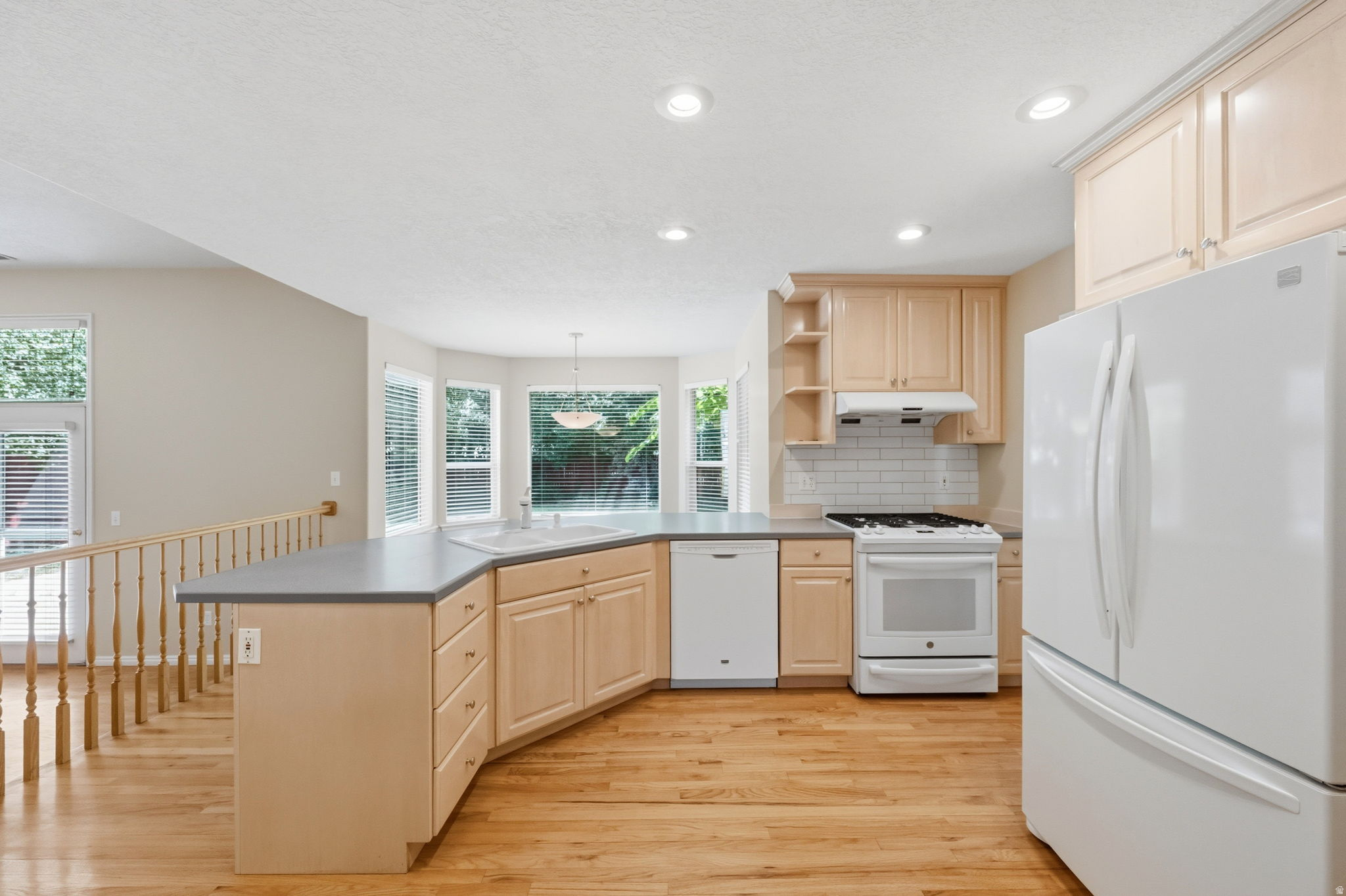 MILL HOLLOW ESTATES - Residential