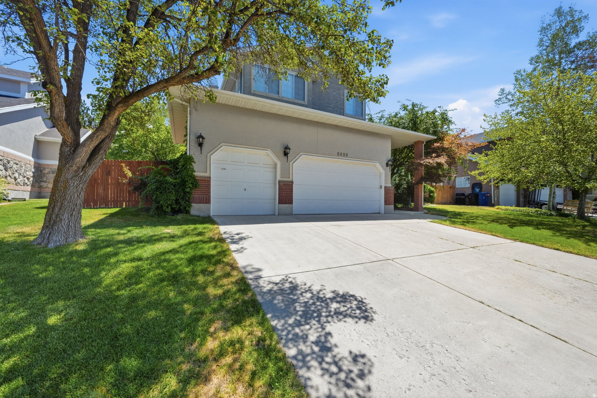 MILL HOLLOW ESTATES - Residential
