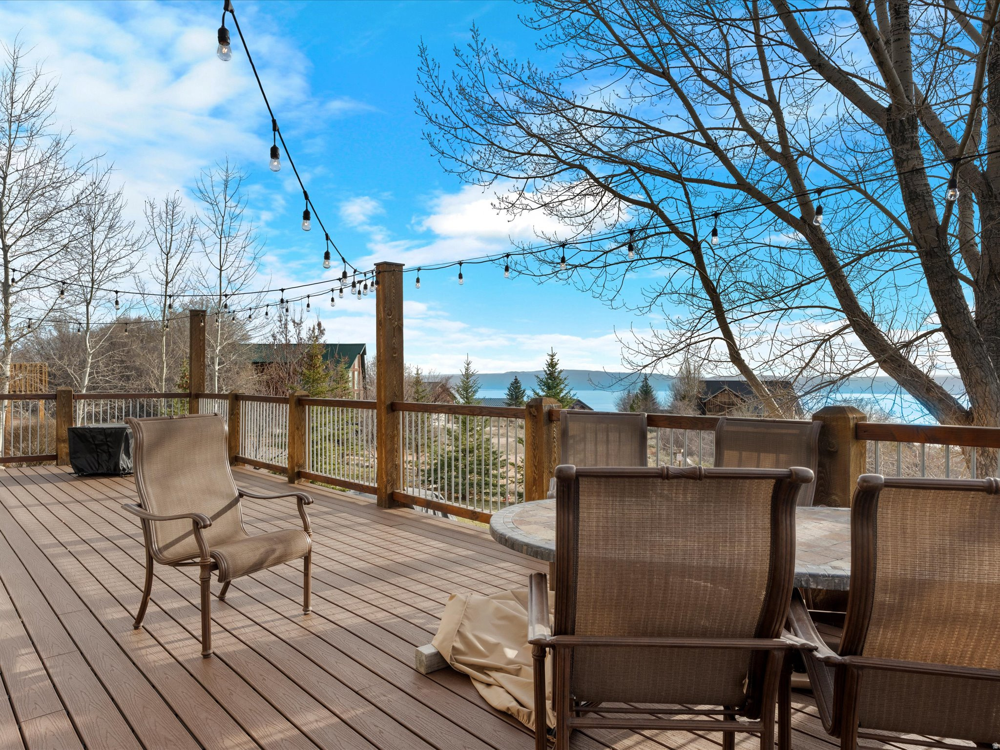 BEAR LAKE WEST - Residential