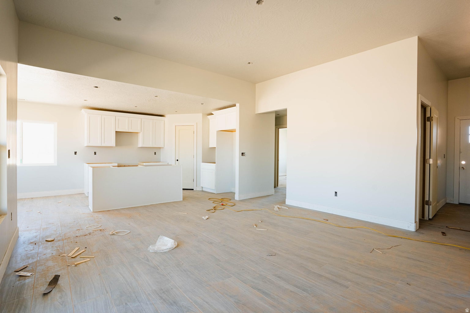 IRON WEST - Residential