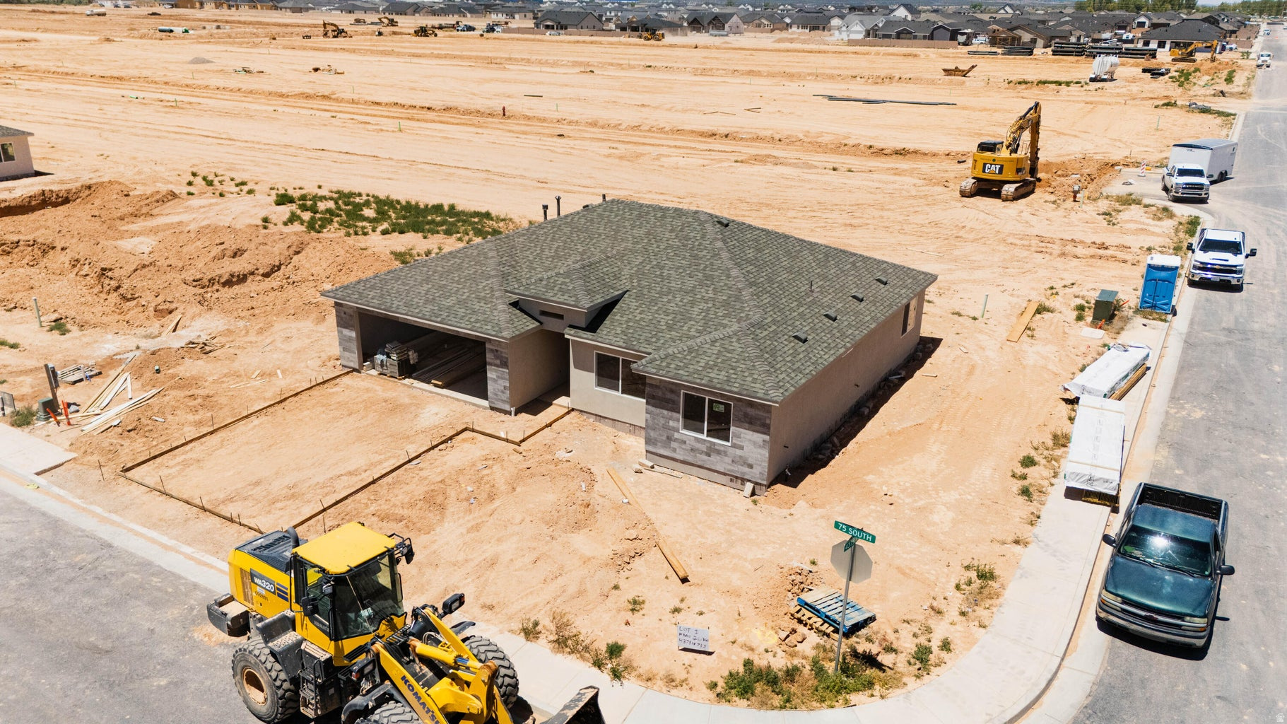 IRON WEST - Residential