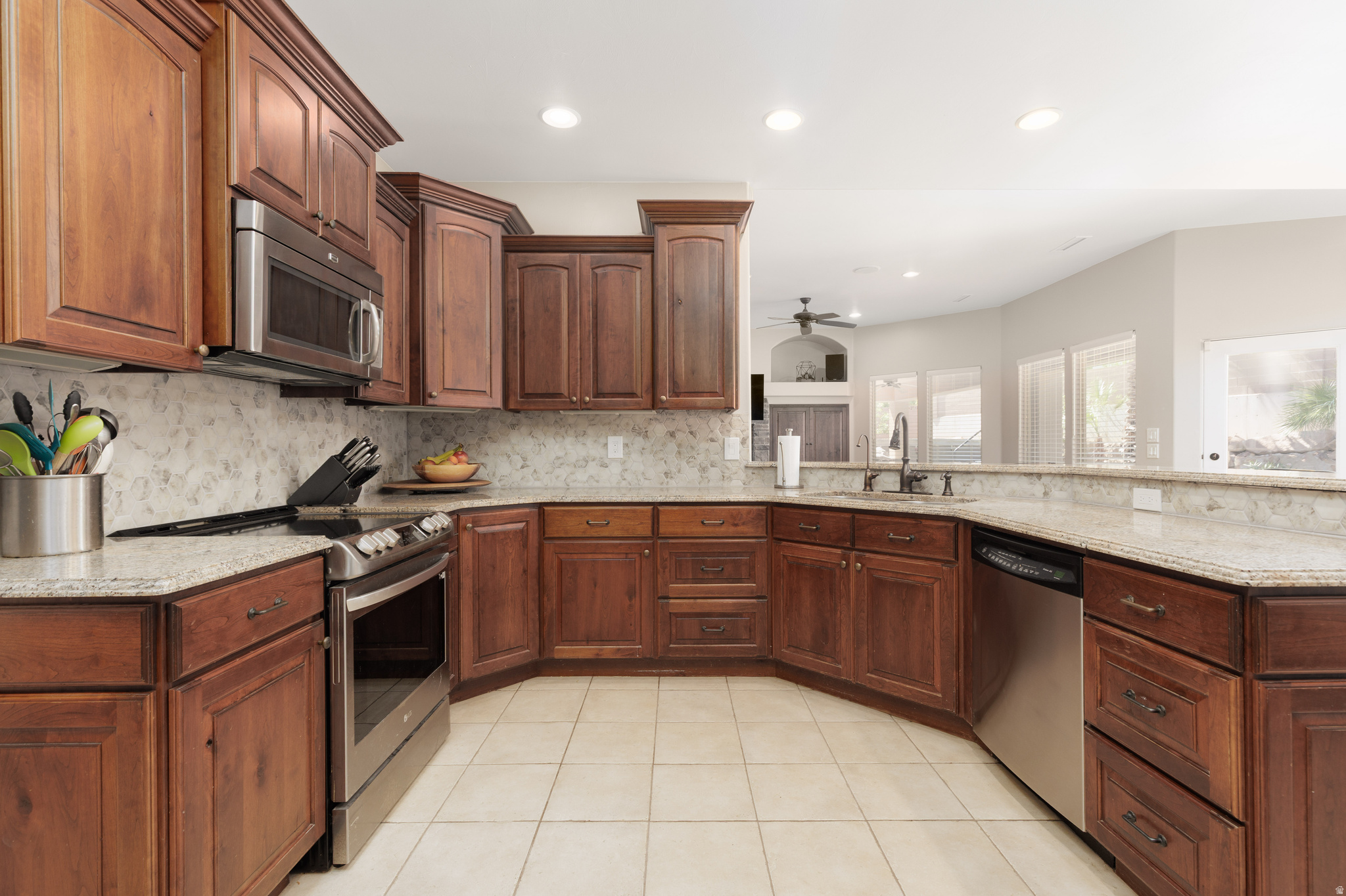 TONAQUINT TERRACE PH 1 - Residential