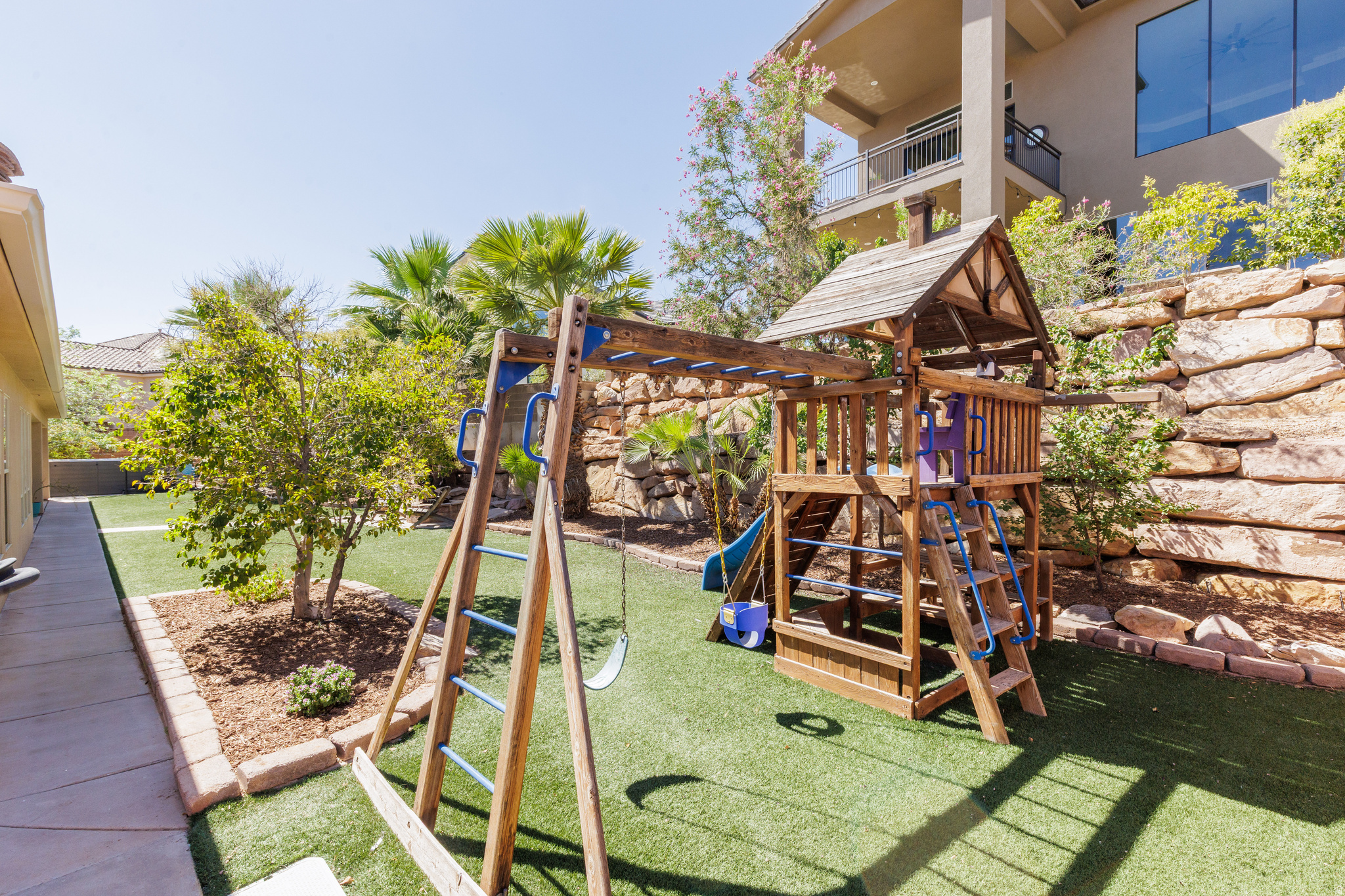 TONAQUINT TERRACE PH 1 - Residential