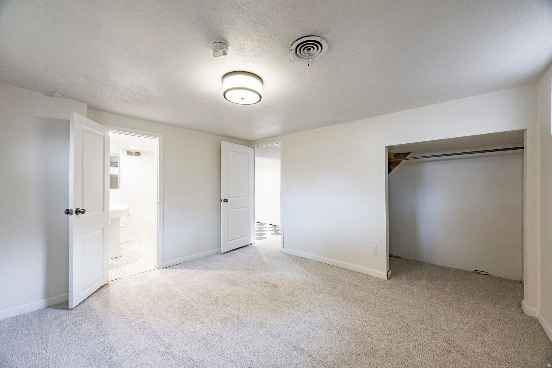 UNIVERSITY HEIGHTS - Residential