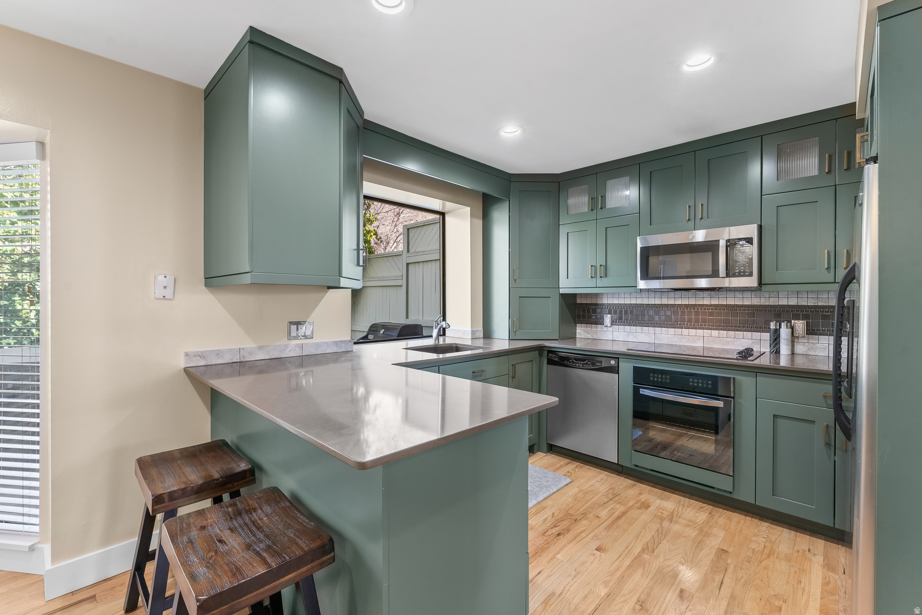OAK SPRINGS SUB - Residential