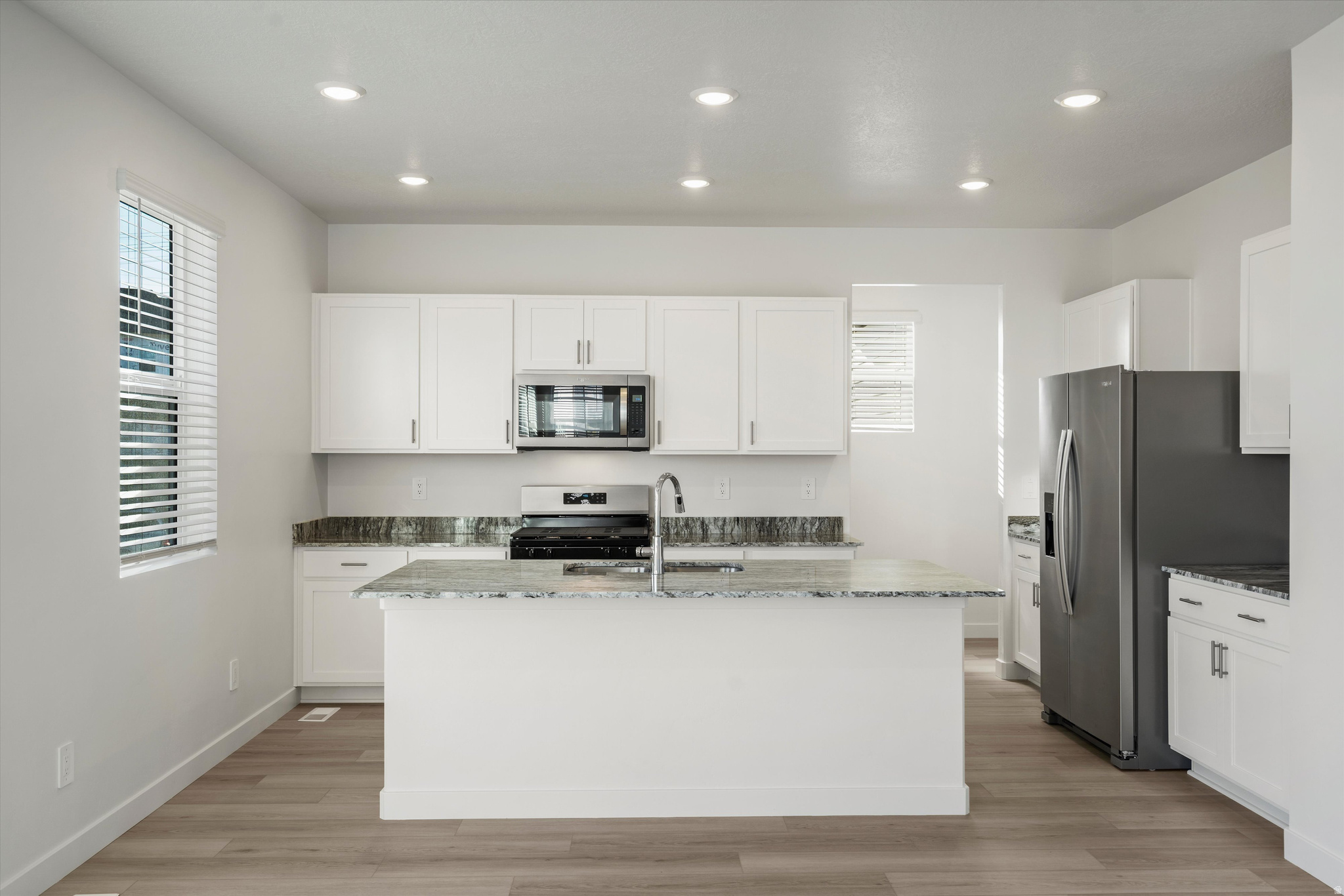 STRATTON ACRES - Residential