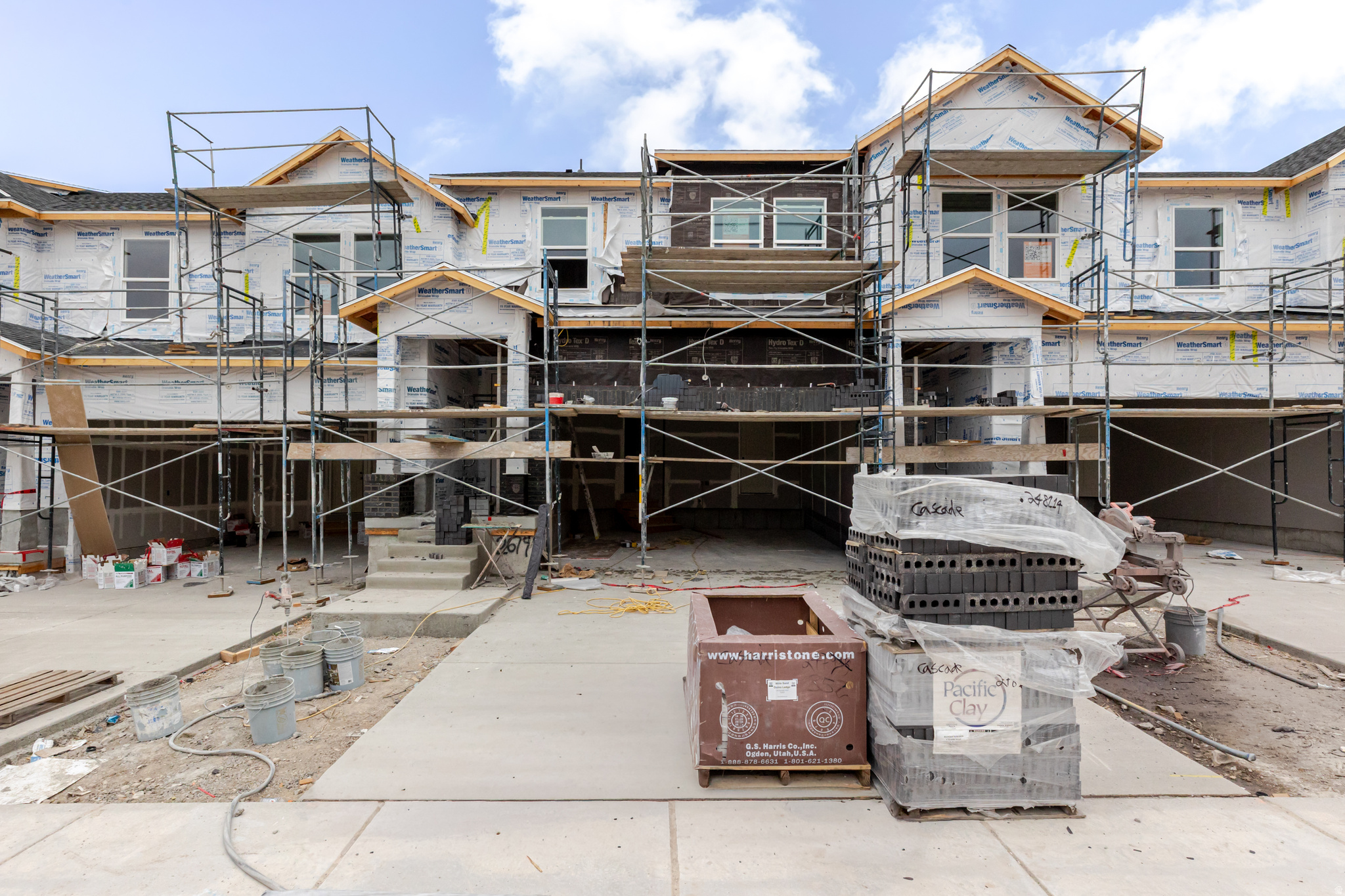 MOUNTAIN RIDGE - Residential