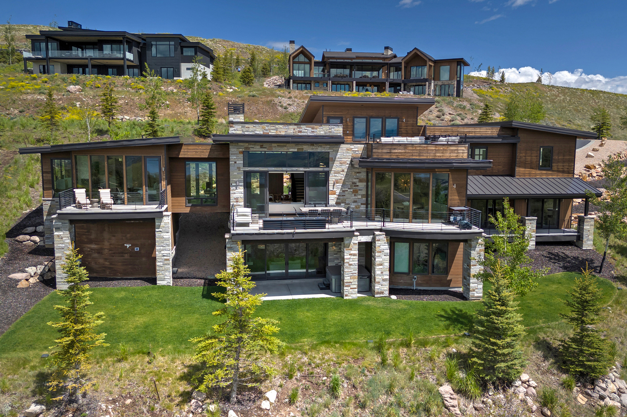 DEER VISTA - Residential