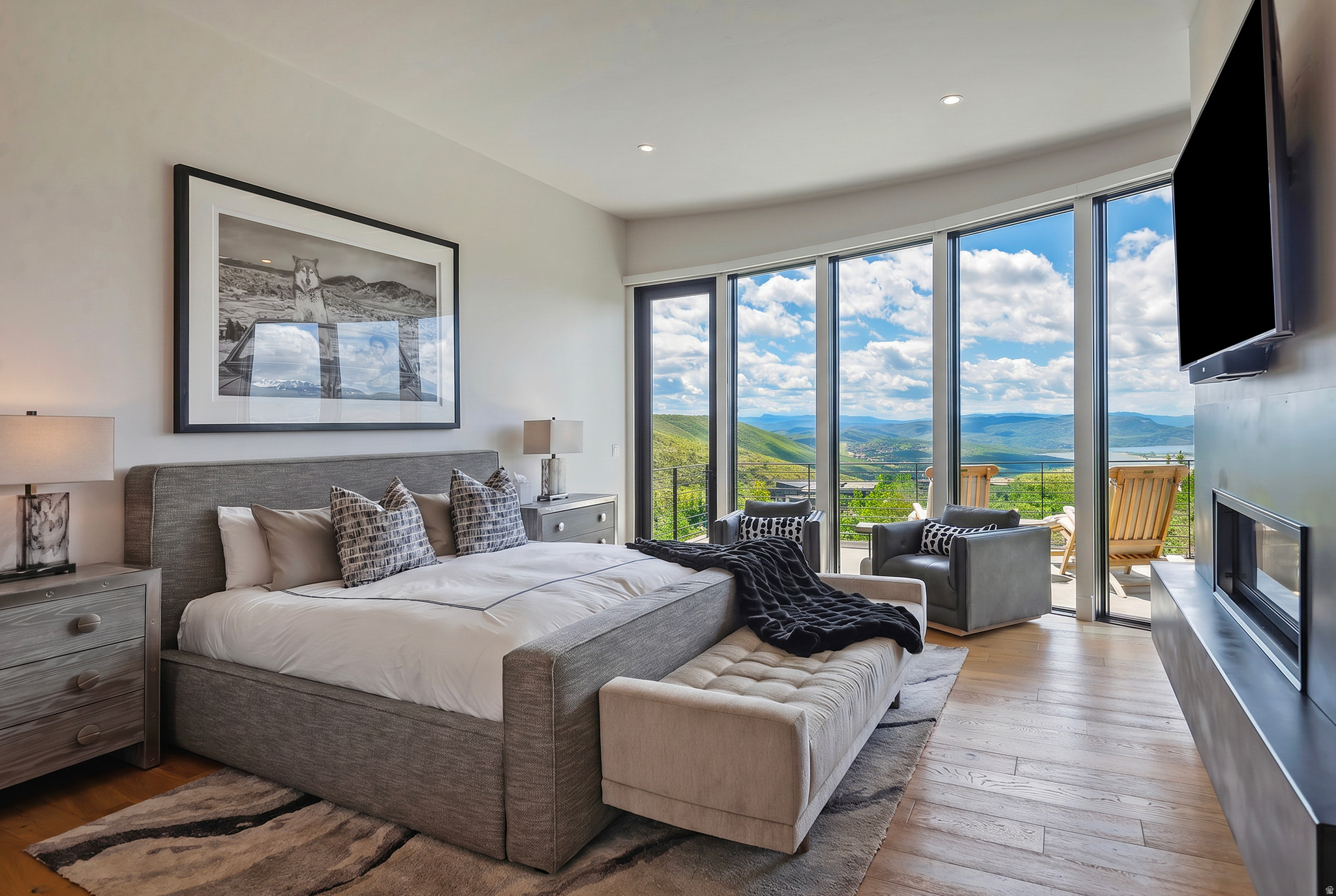 DEER VISTA - Residential