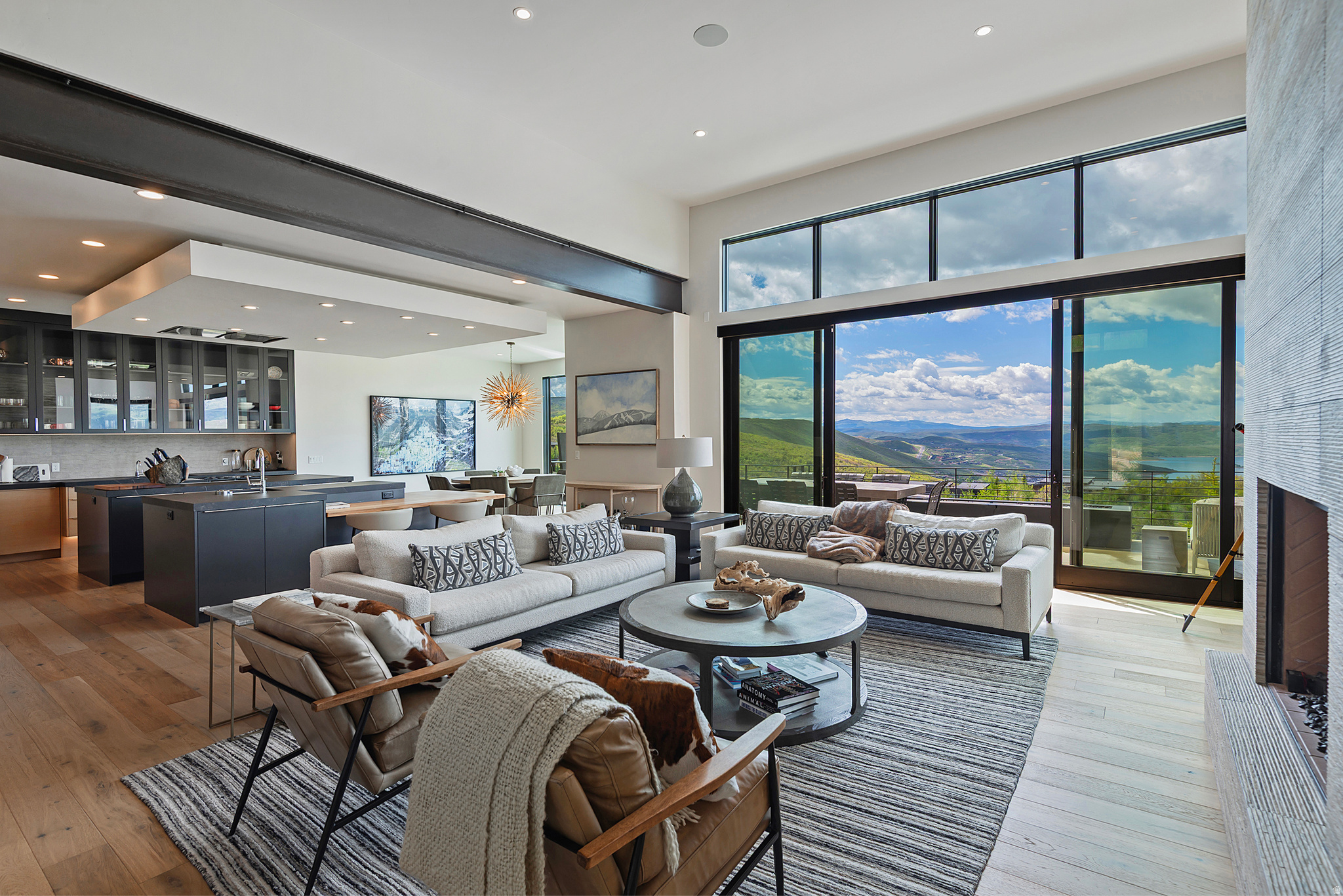 DEER VISTA - Residential